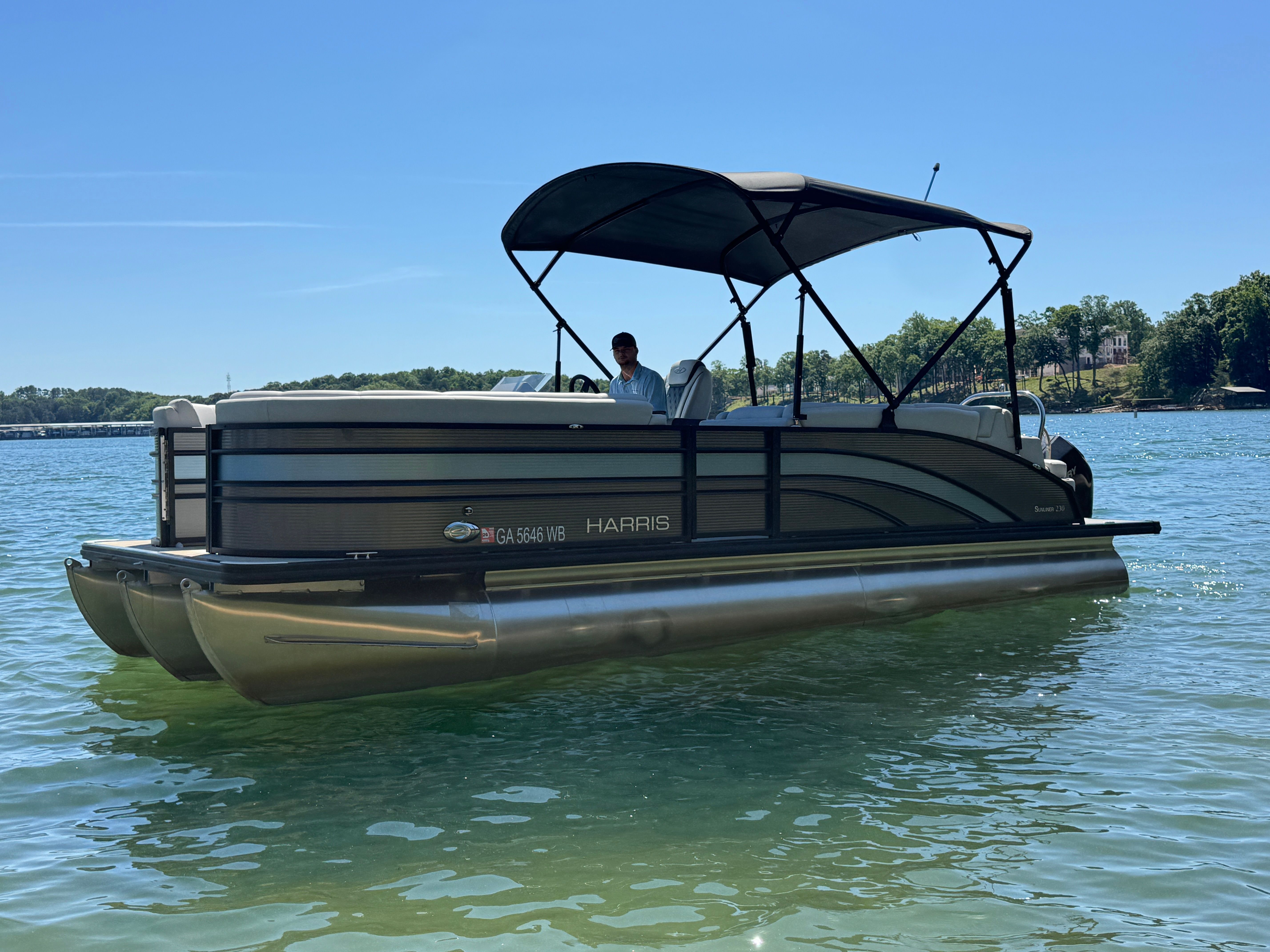 2022 Harris Sunliner 230