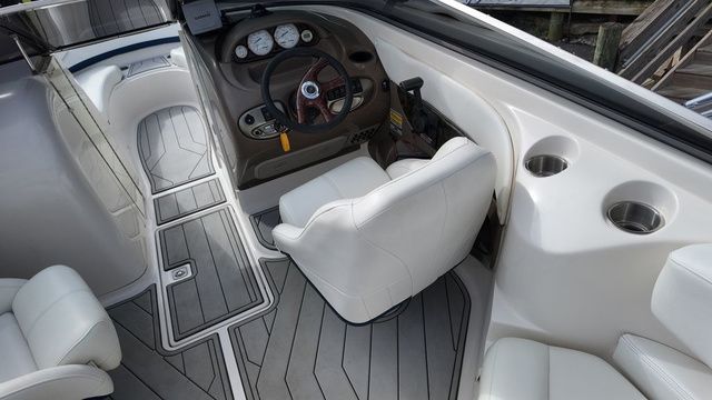 2005 Regal 2400 LSR - 22