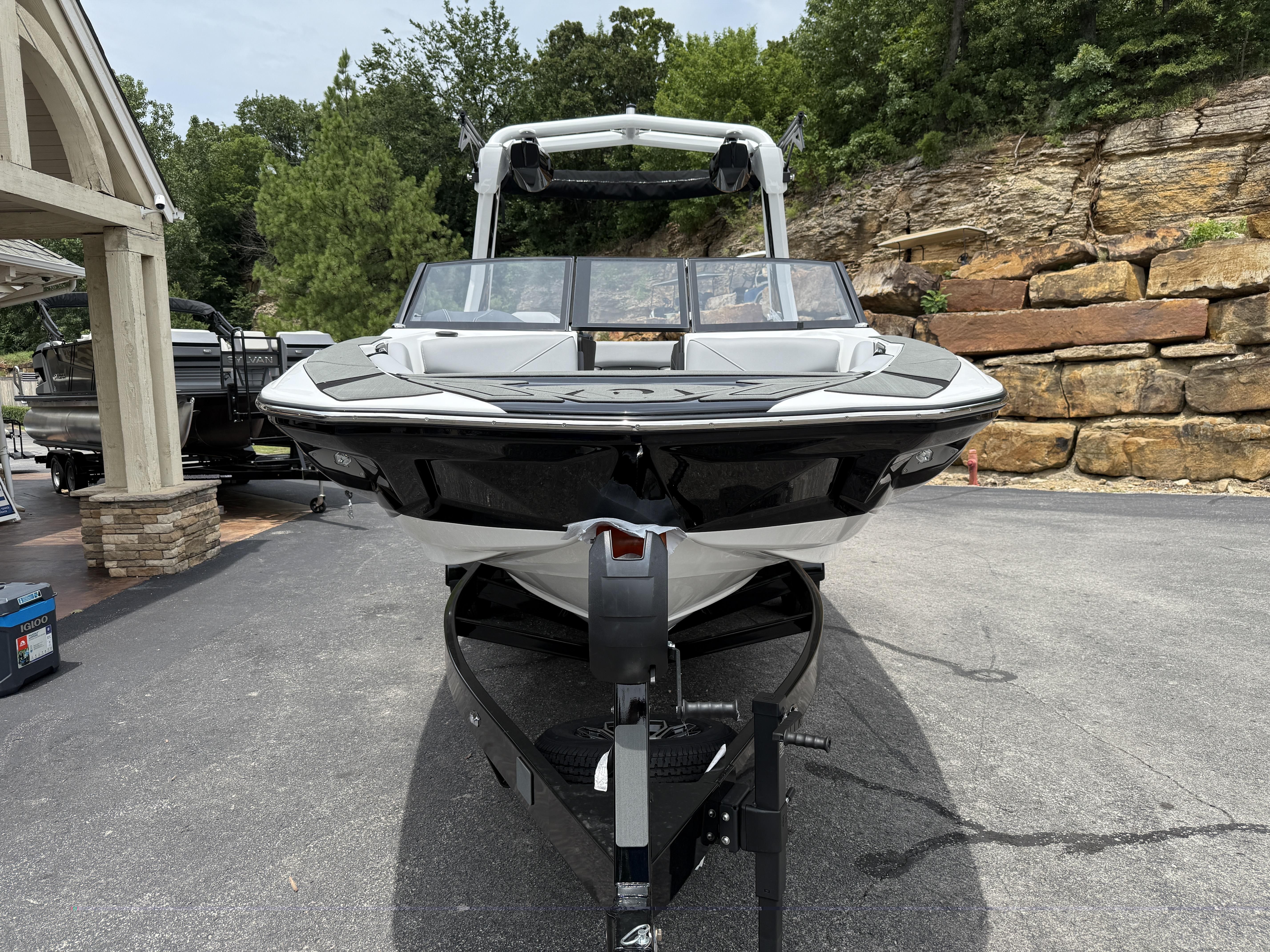 2026 Centurion Nv233 - 16