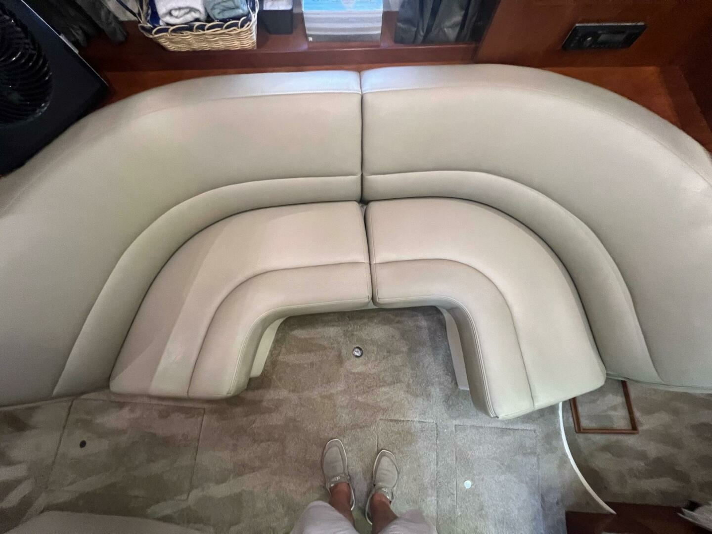2007 Cruisers Yachts 340 Express - Image 23