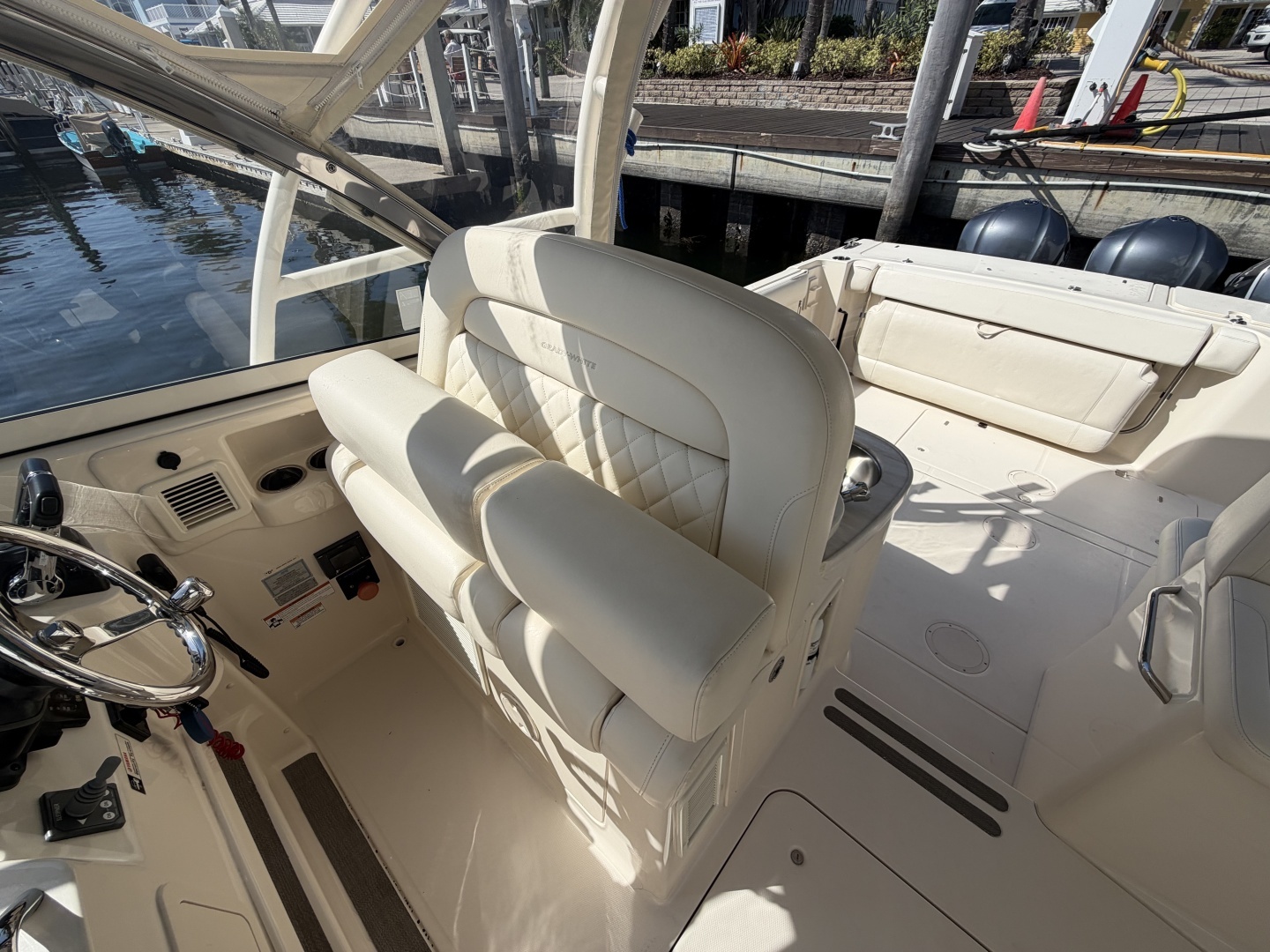 2018 Grady-White Freedom 335 - Image 8