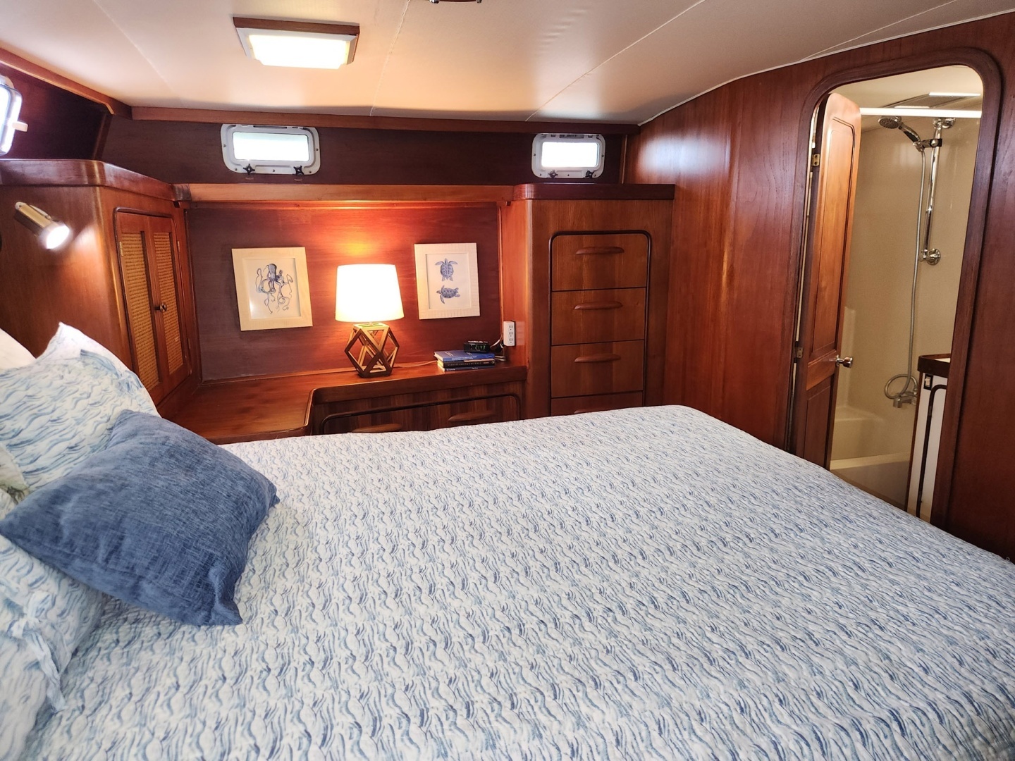 1980 Gulfstar 44 Motor Cruiser - Image 7
