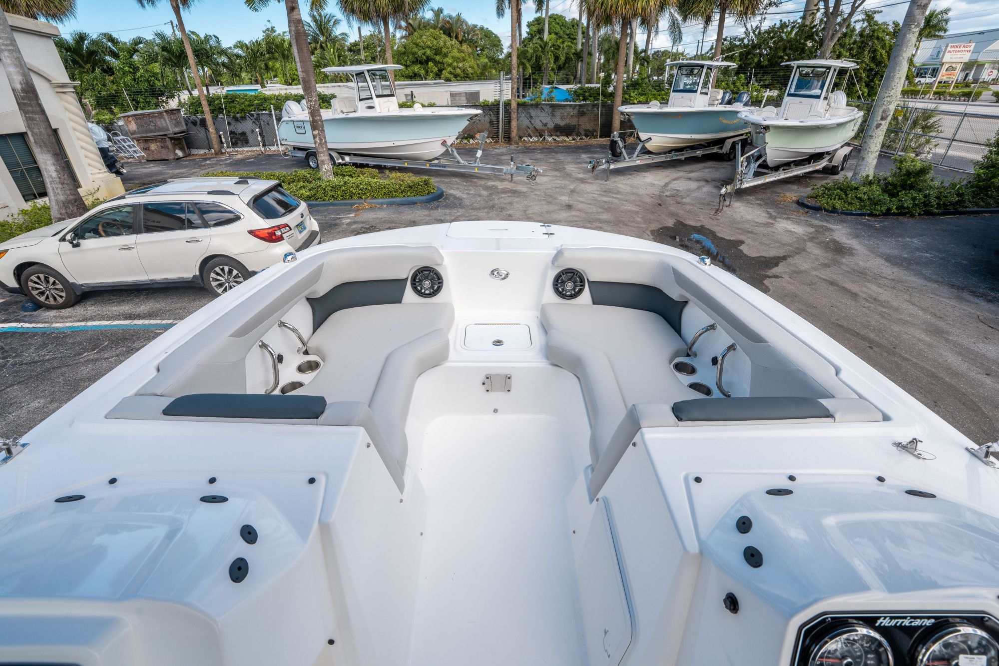 2026 Hurricane SunDeck 2050 OB - 19