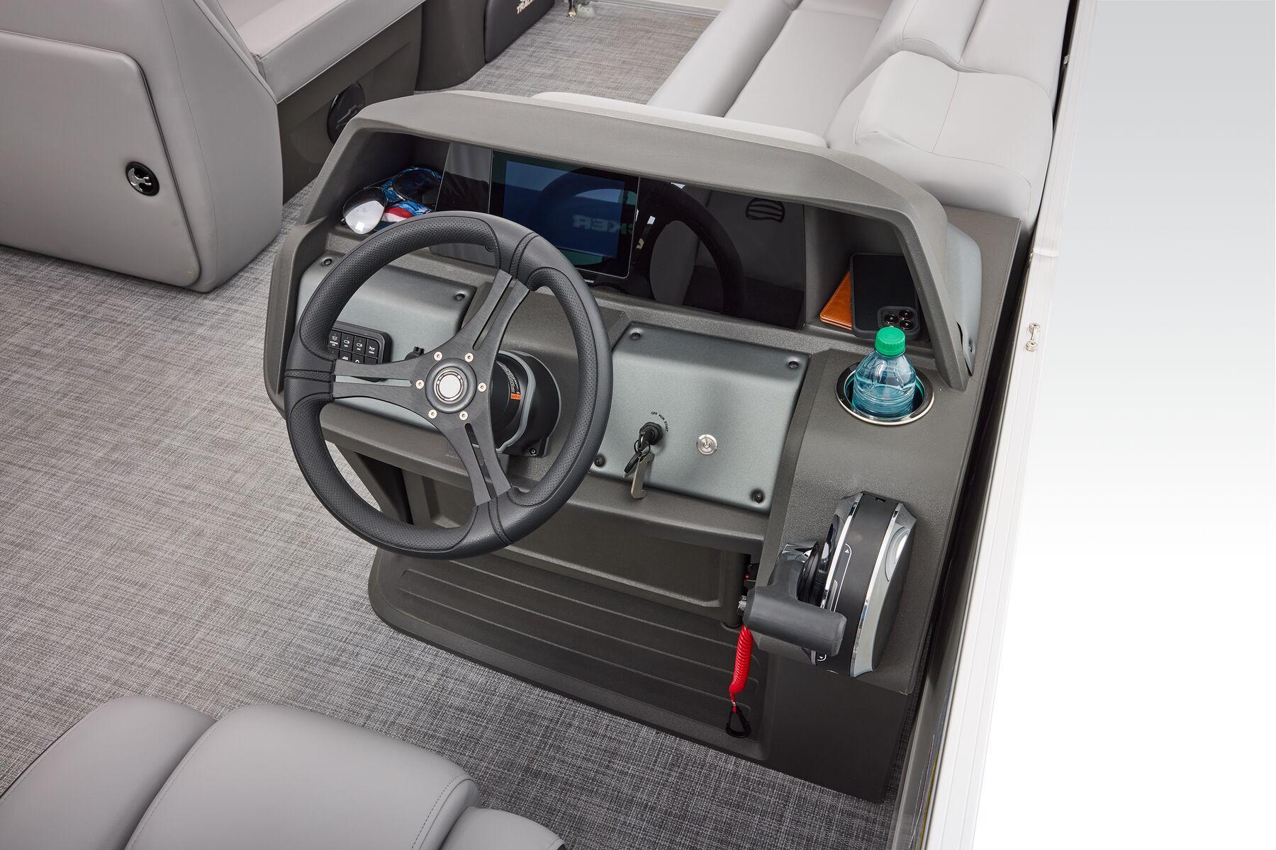 2026 Sun Tracker Party Barge 20 DLX - 36