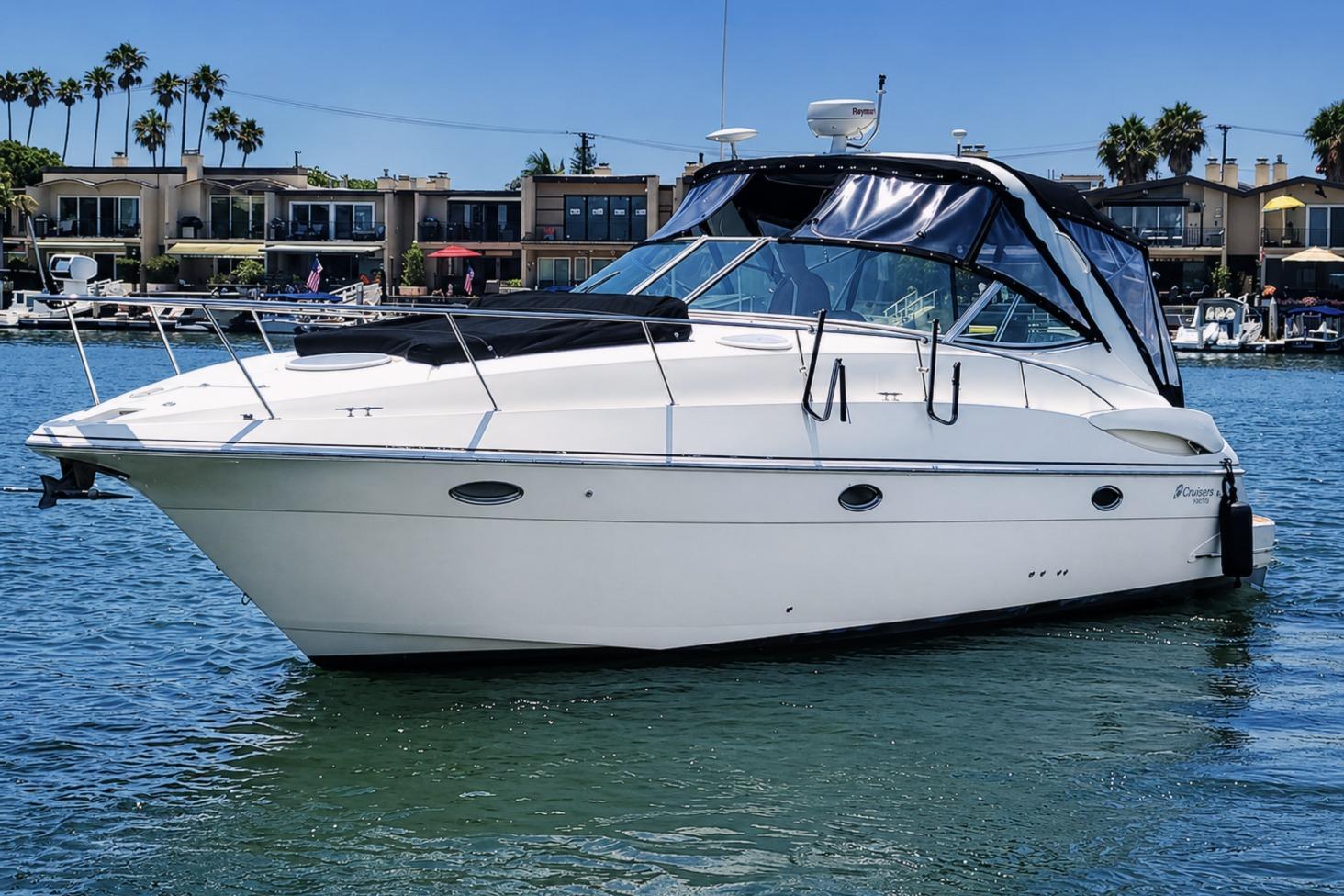 2005 Cruisers Yachts 340 Express