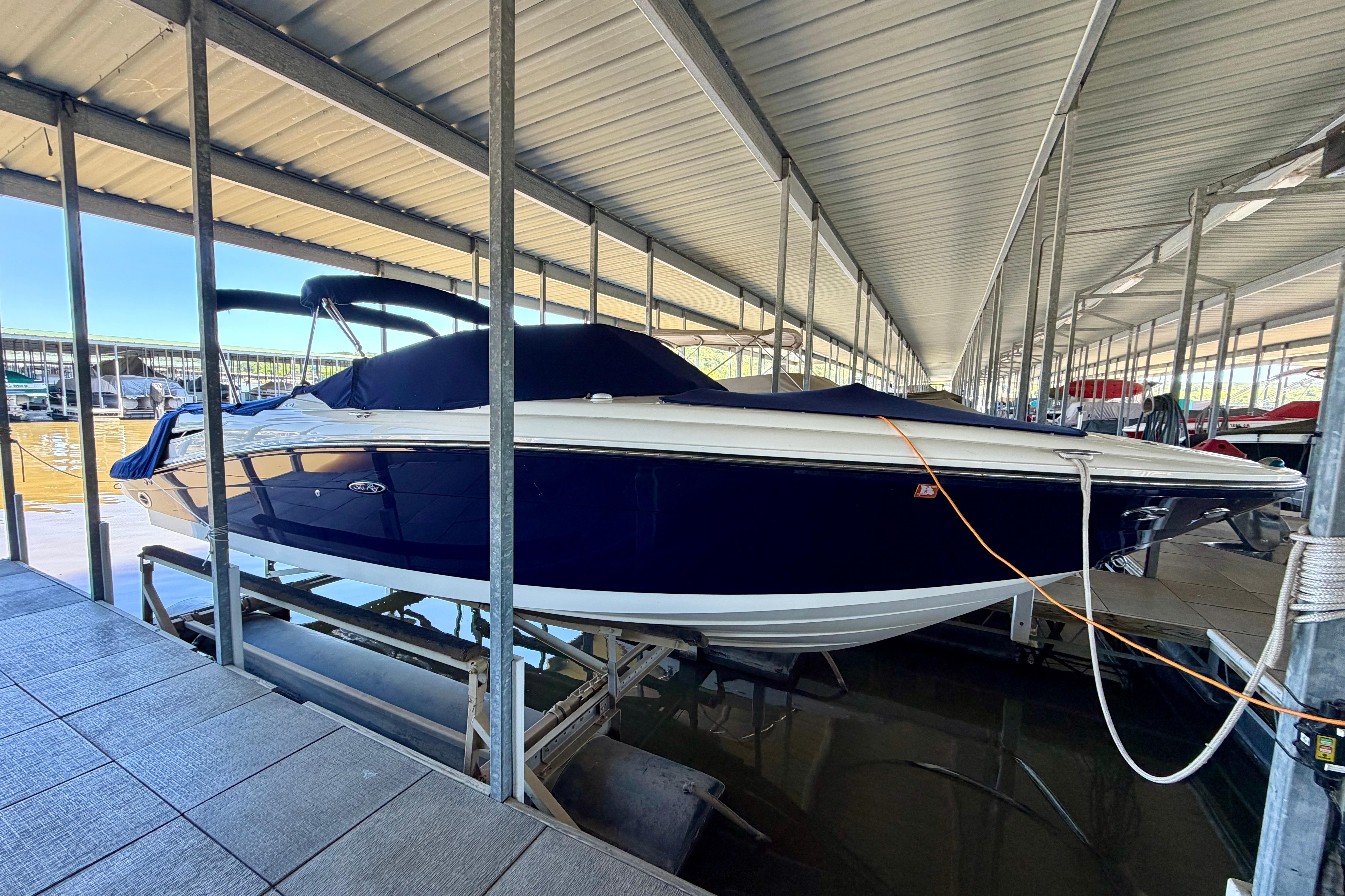 2007 Sea Ray 270 SLX