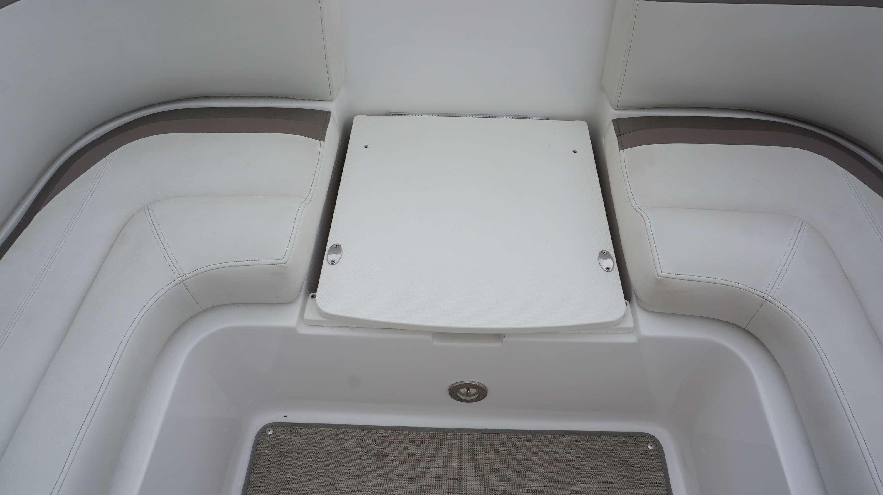 2015 Hurricane 2486SD - 23