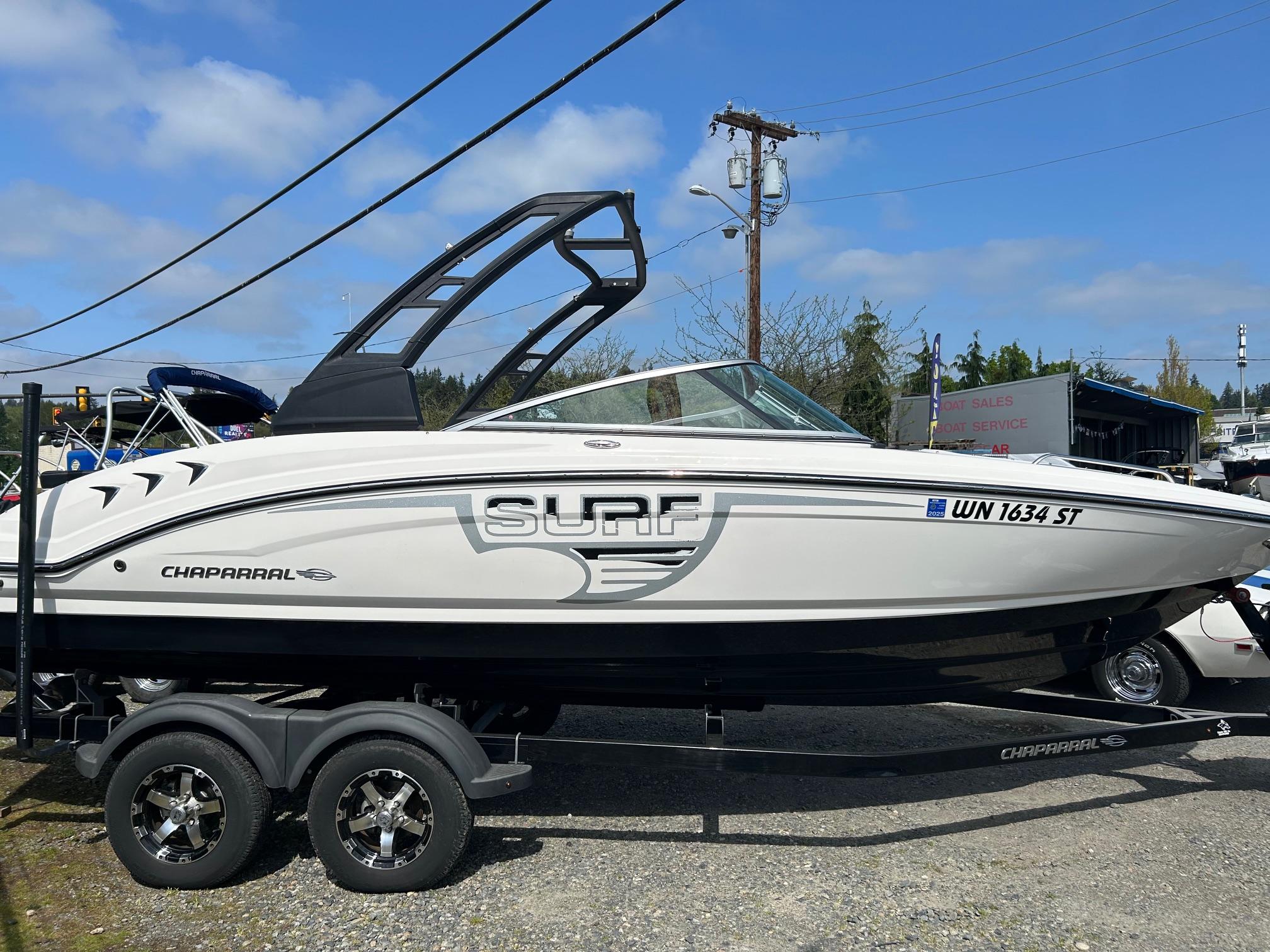 2019 Chaparral 23 H2O Surf