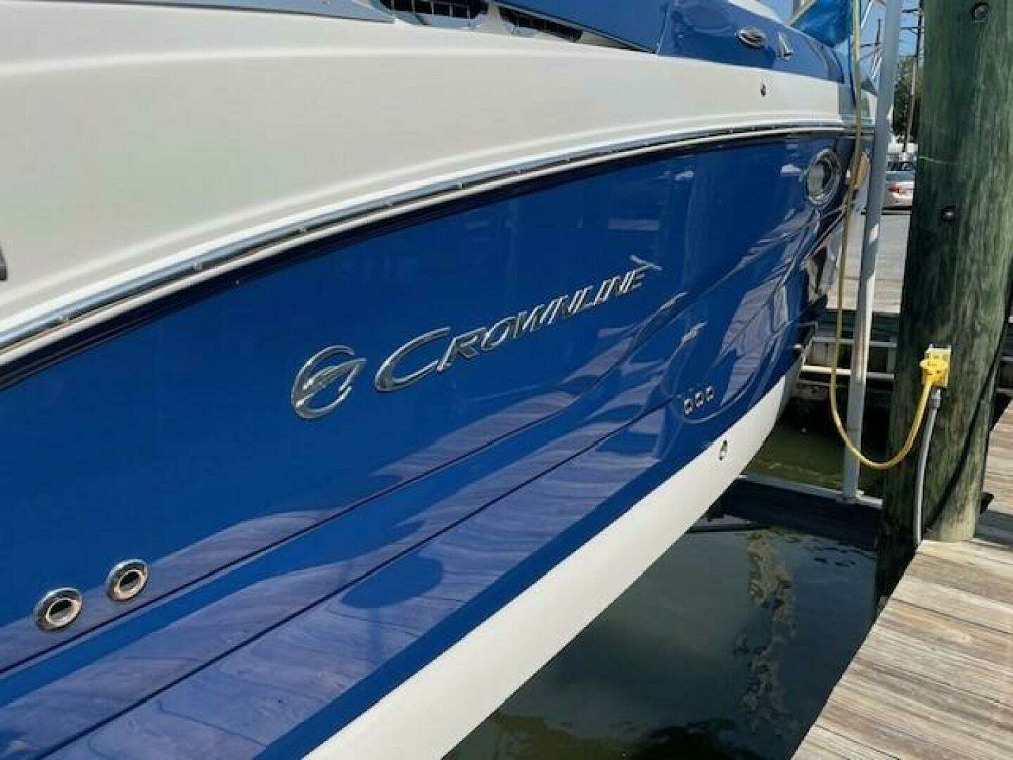 2023 Crownline — - Image 5