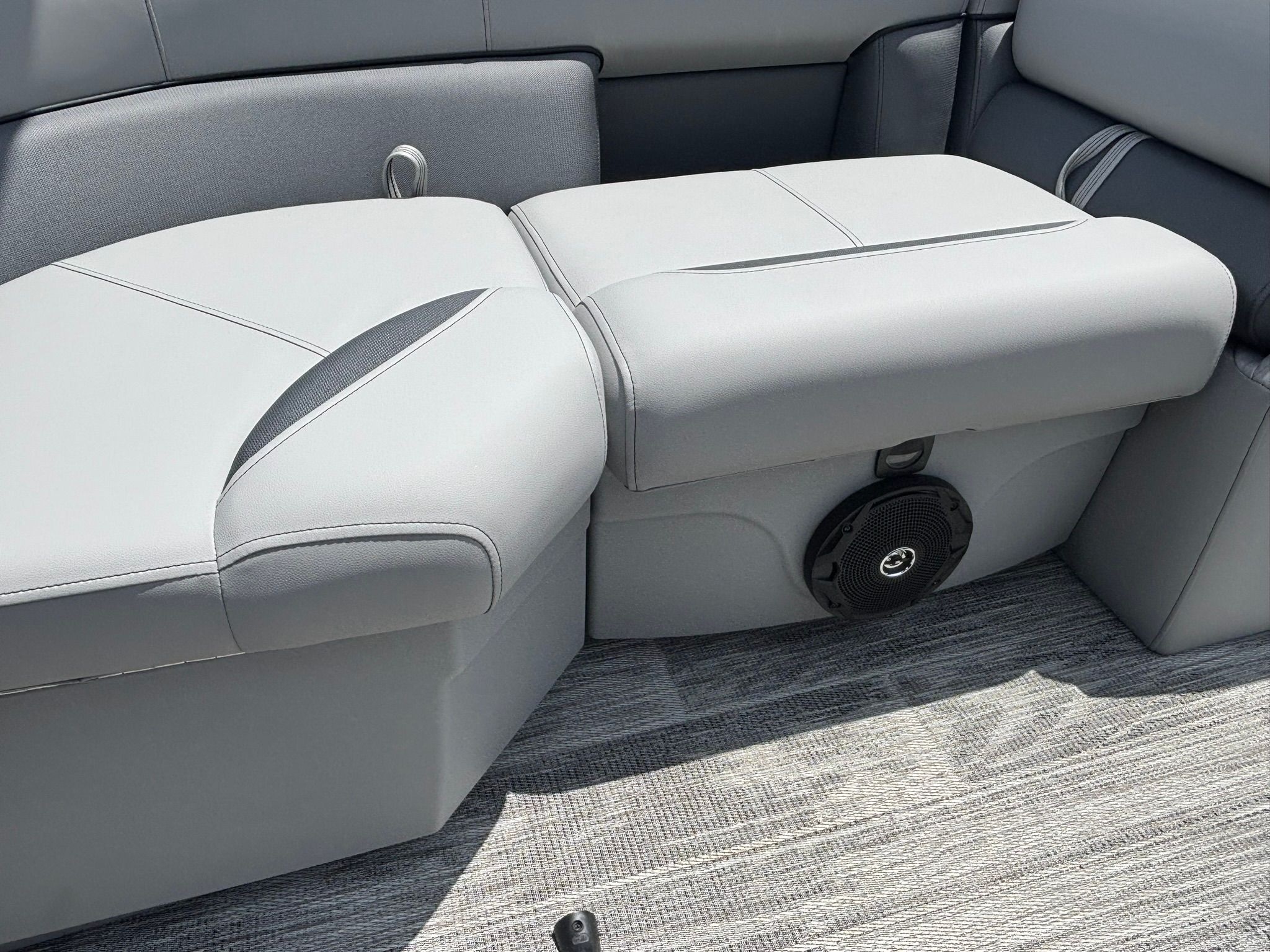 2027 Bentley Pontoons 200 Fish CWT - 31