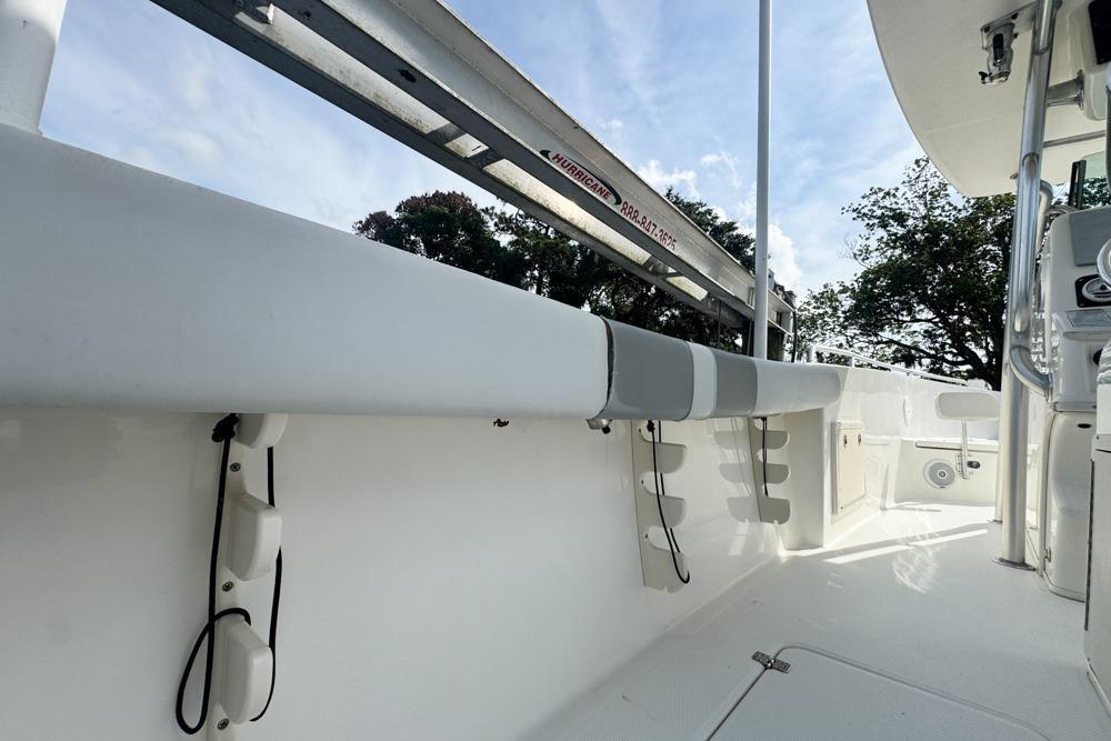 2018 Mako 284 Center Console boat interior with sleek white design and modern features.