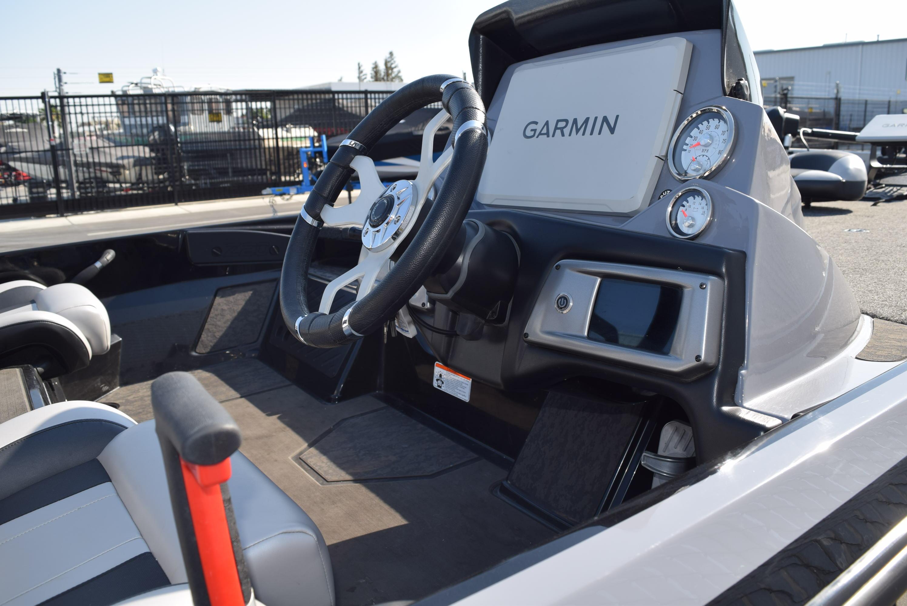 2025 Nitro Z20 XL Pro boat dashboard with Garmin navigation system and gauges.