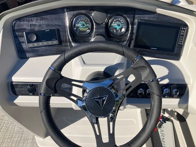 2026 Tahoe LTZ - 23 FT Quad Lounger - 26