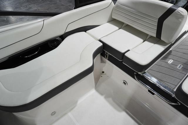 2016 Regal 2300 RX Surf - 10