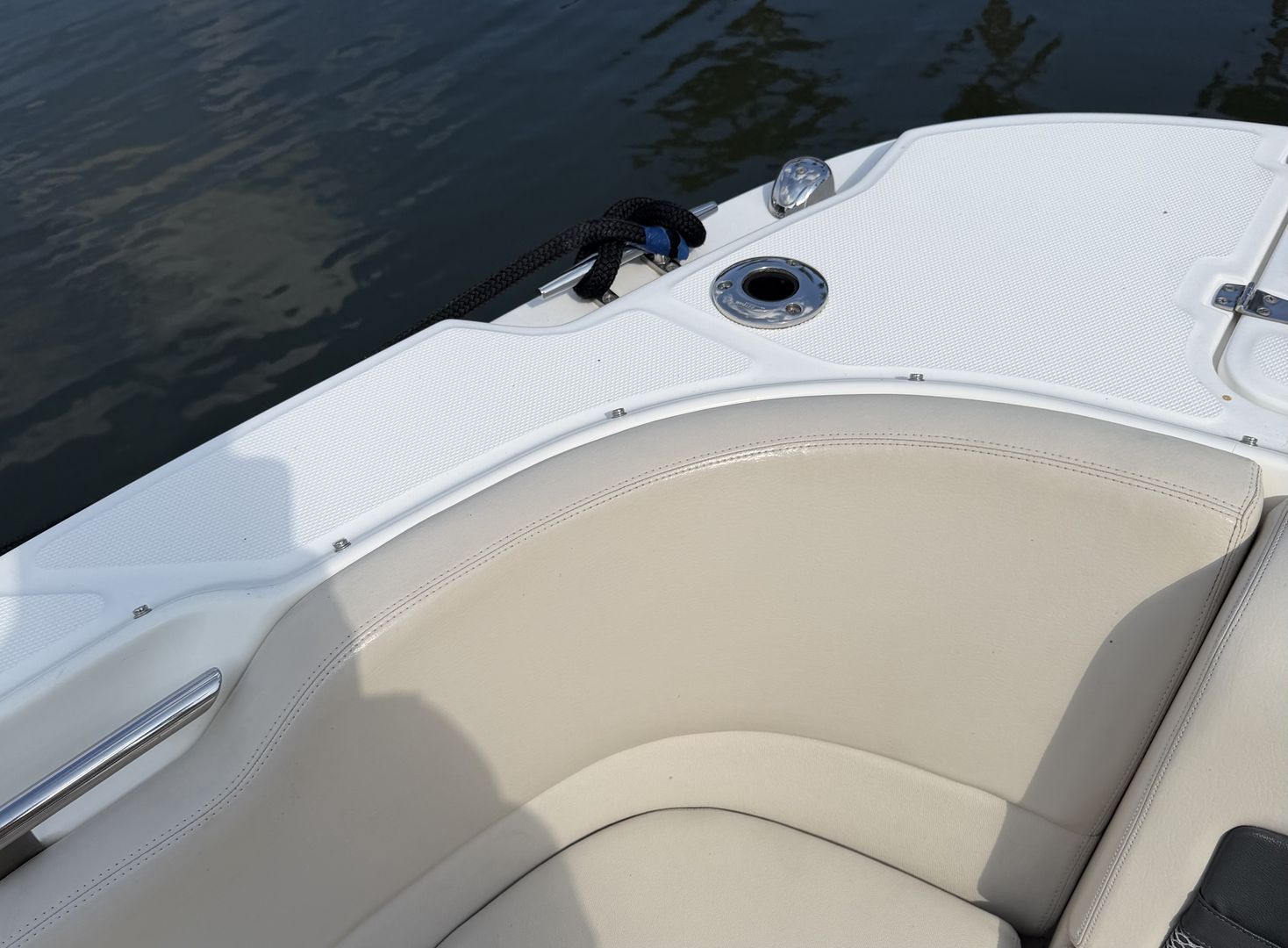2016 Boston Whaler 270 Vantage - 6