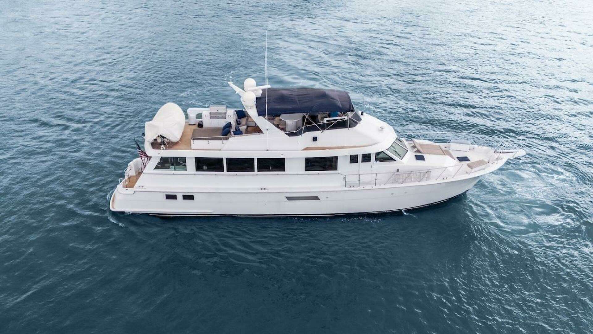 1998 Hatteras Sport Deck - Image 3