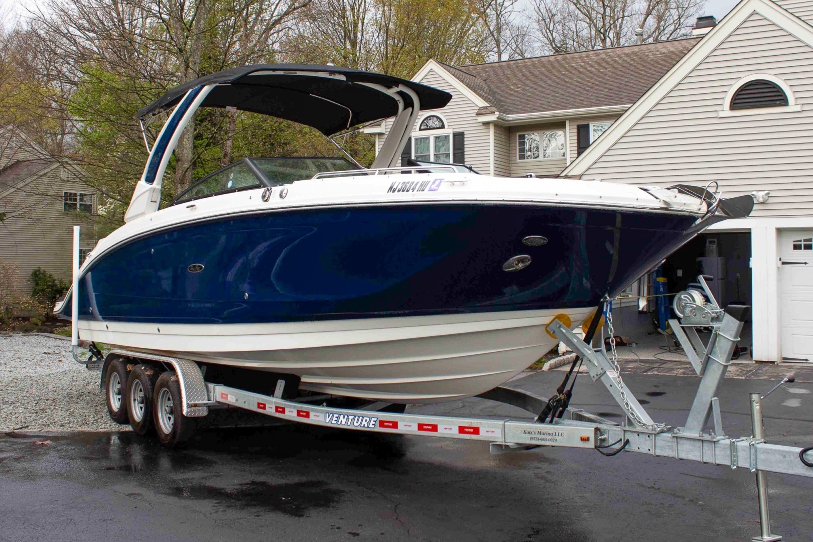 2024 Sea Ray SDX 290 - Image 2
