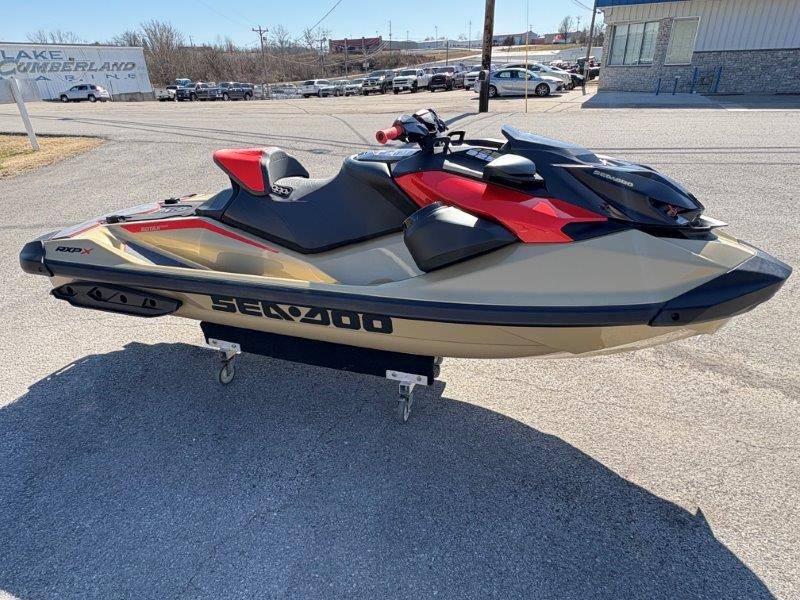 2025 Sea-Doo RXP-X 325 - 11
