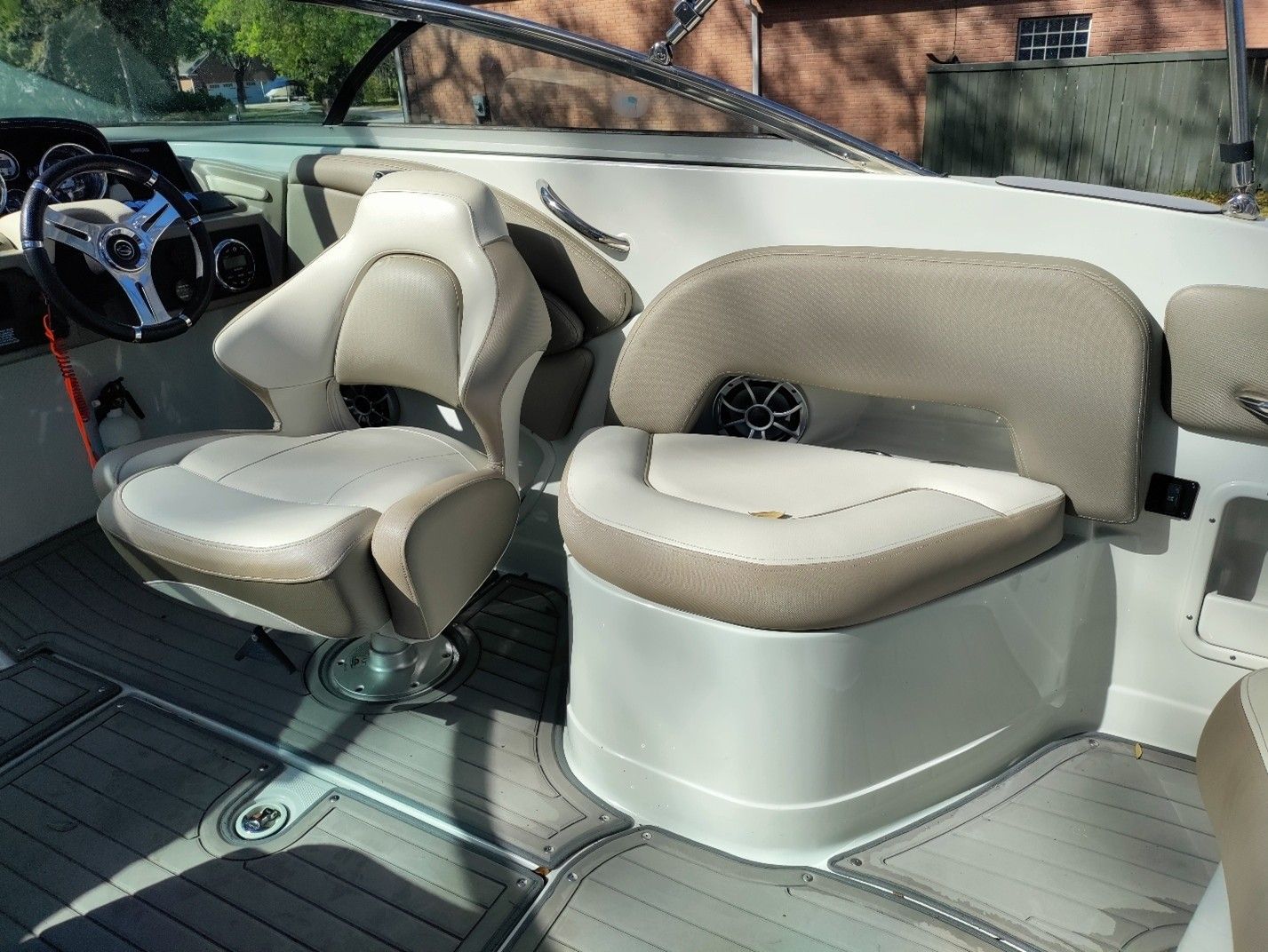 2018 Crownline Eclipse E23 XS - 35