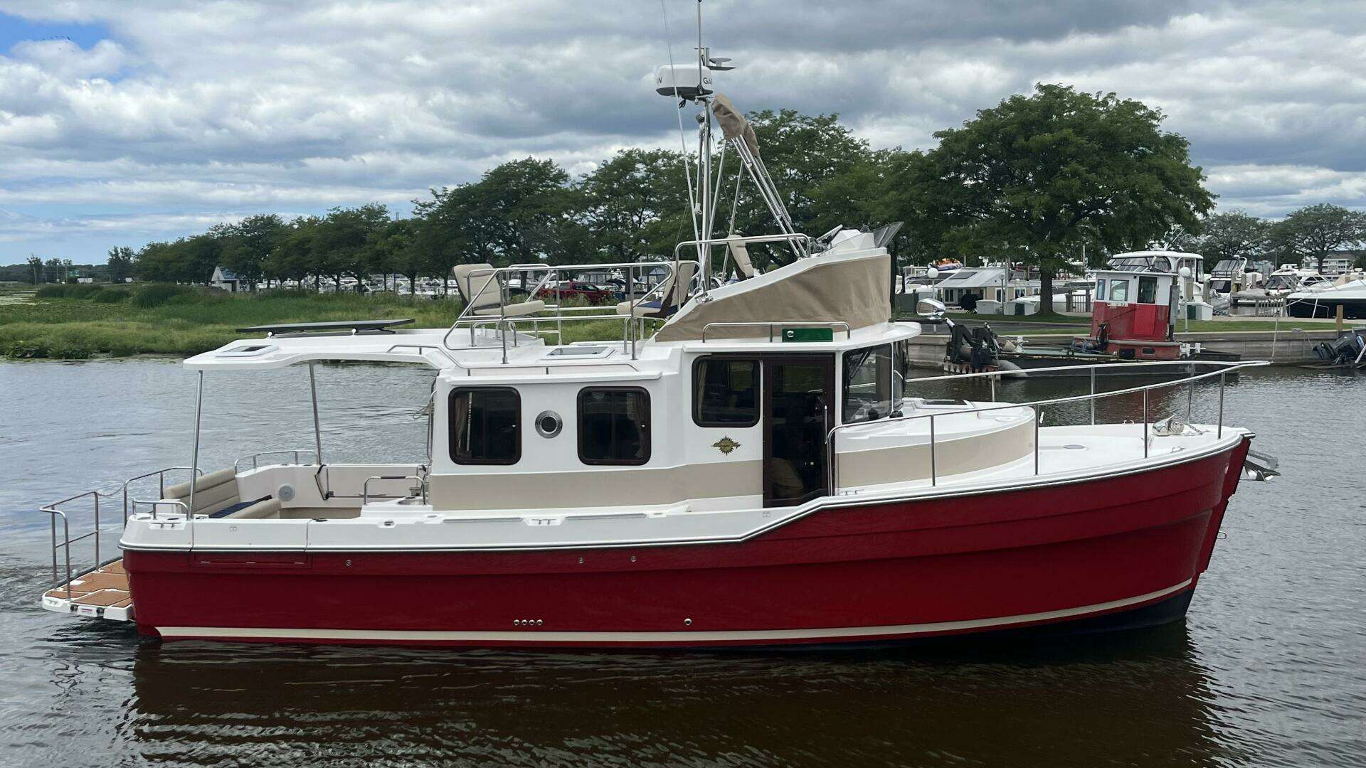 2026 Ranger Tugs R-31 Command Bridge Luxury Edition - Image 4