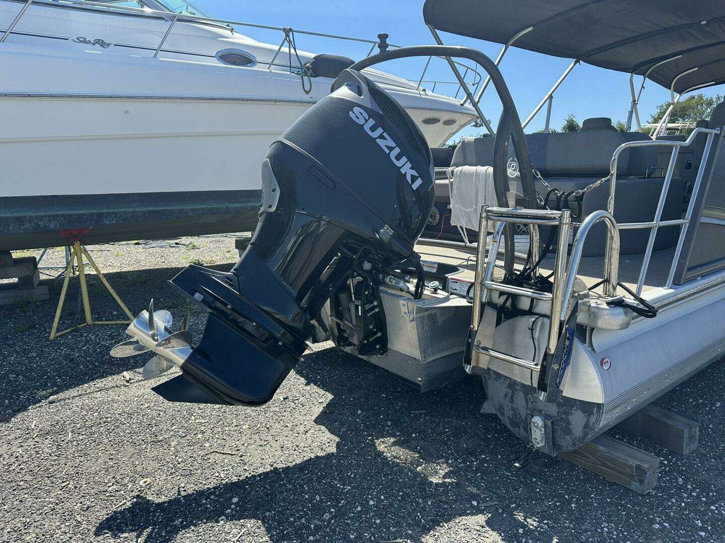 2023 Premier 250 INTRIGUE RL - Image 8