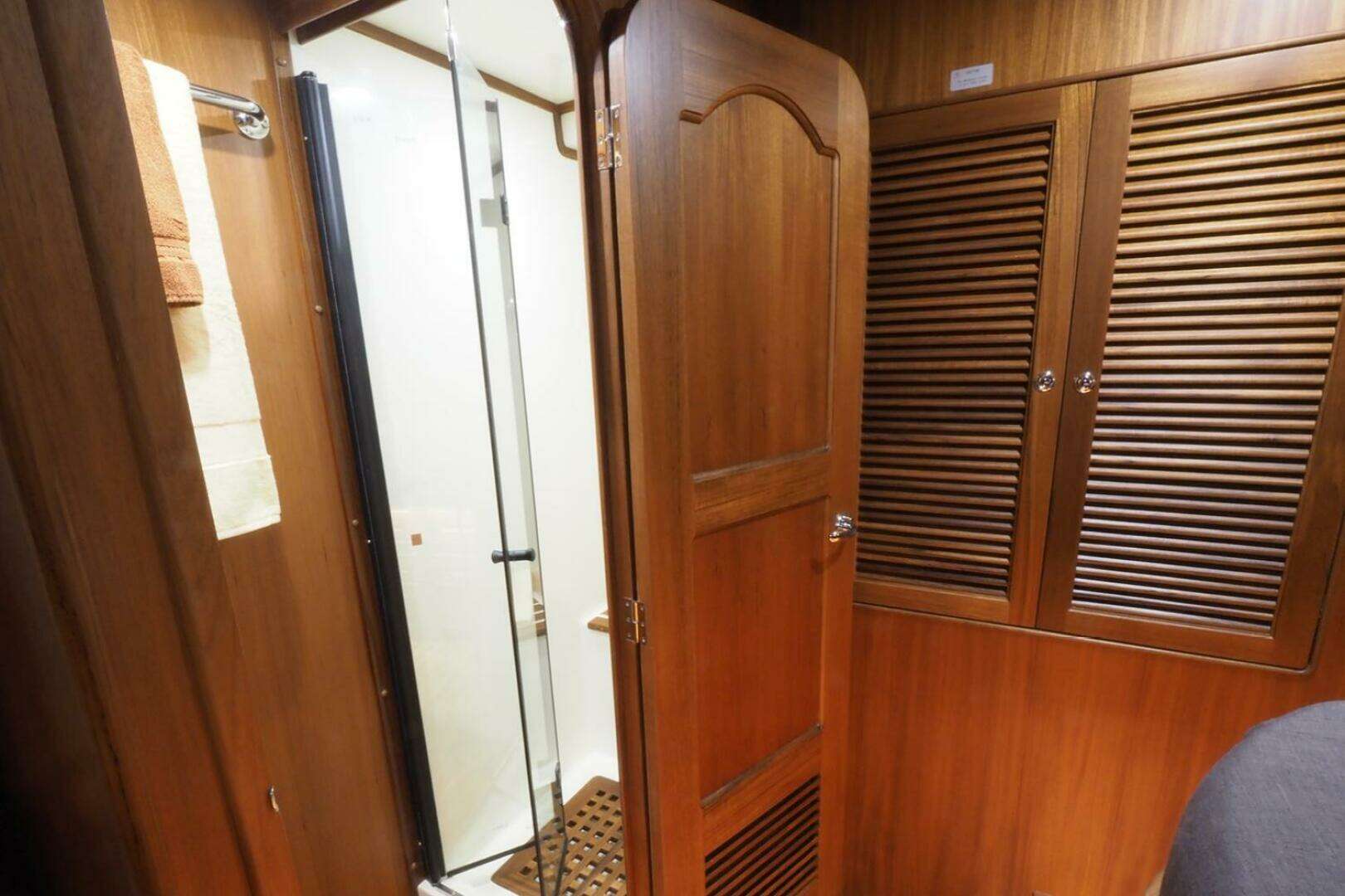 2026 Helmsman Trawlers 46 Pilothouse - Image 39