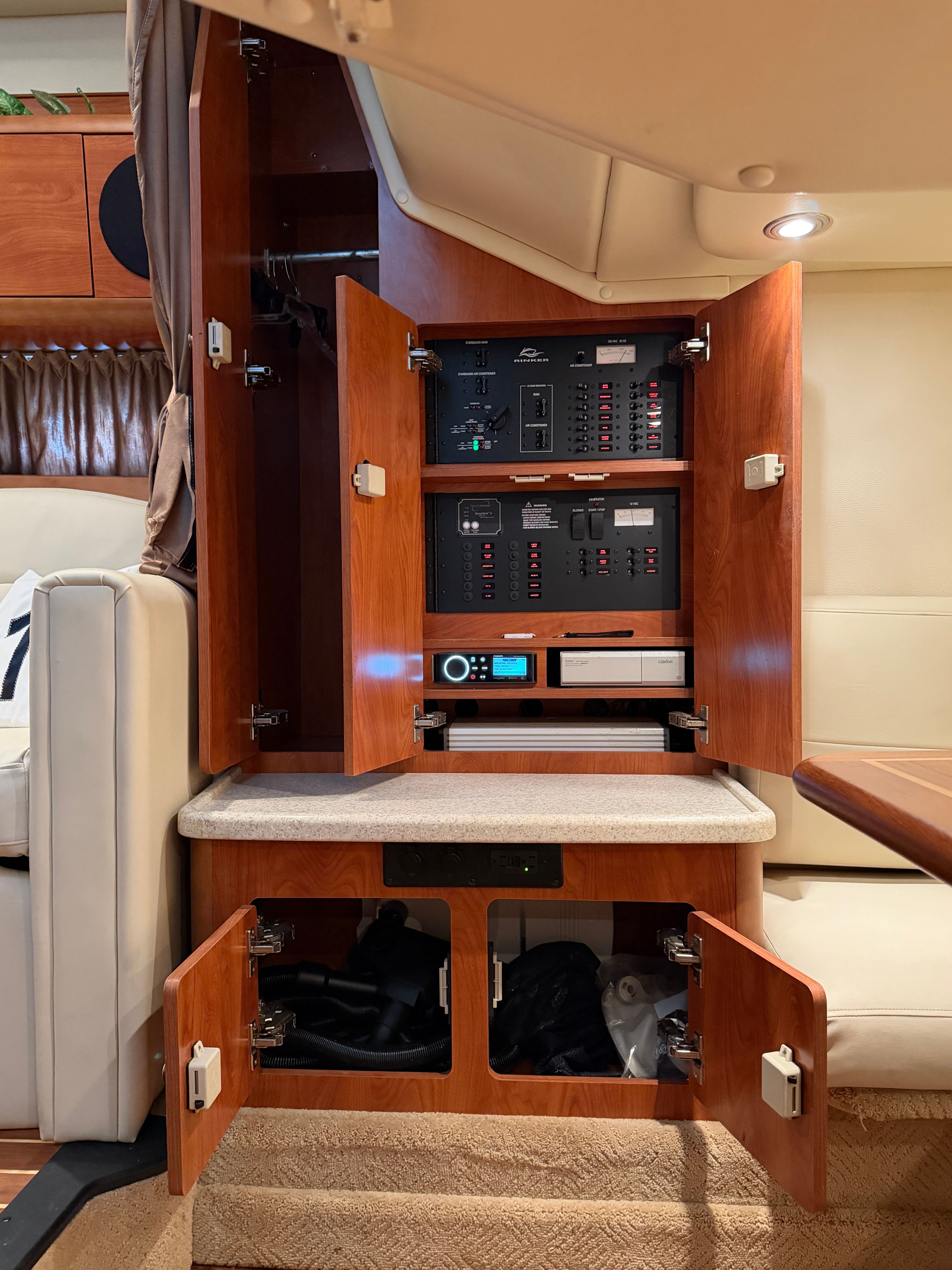2007 Rinker 350 Express Cruiser - 97