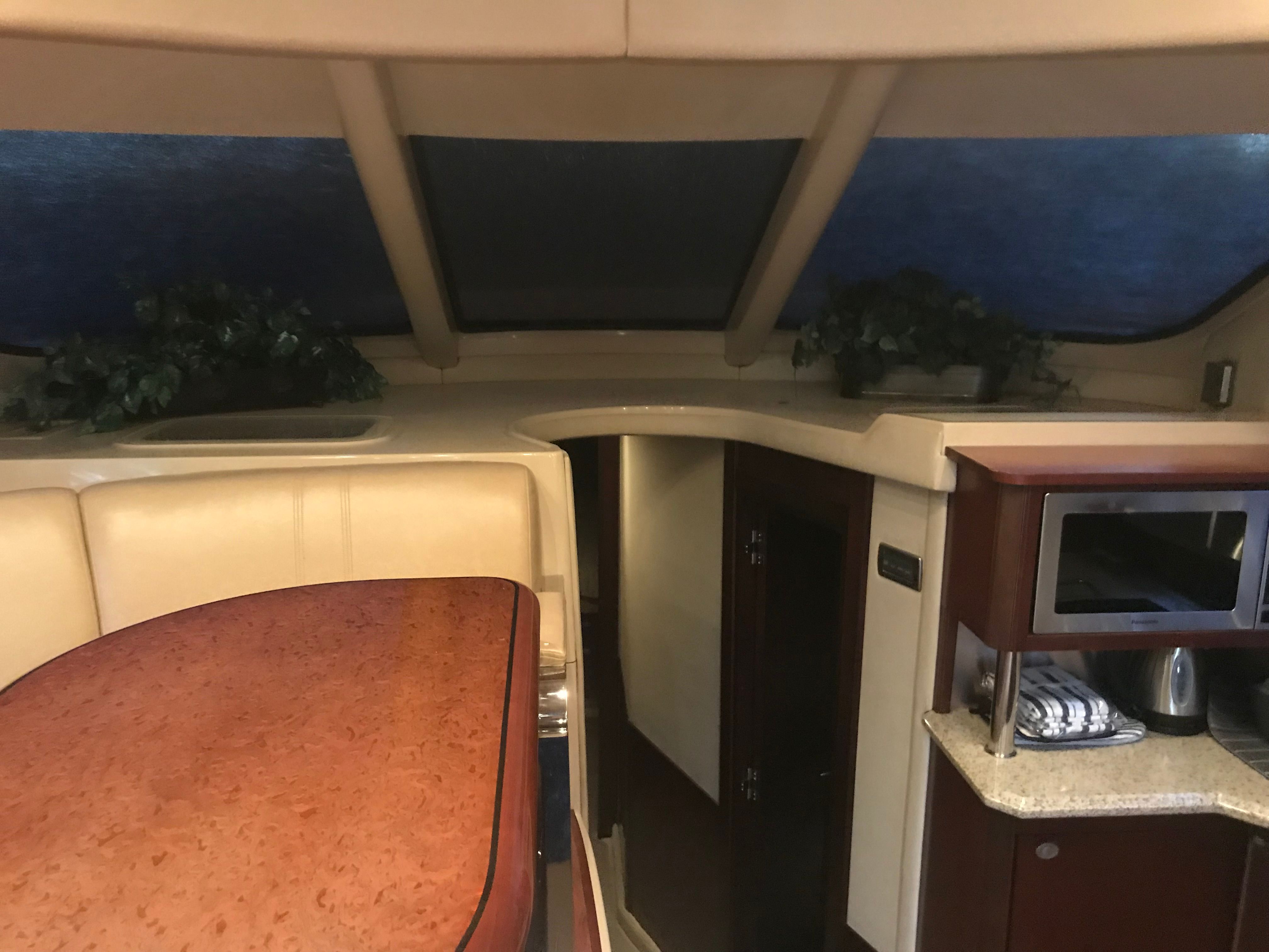 2005 Sea Ray 500 Sedan Bridge - 26