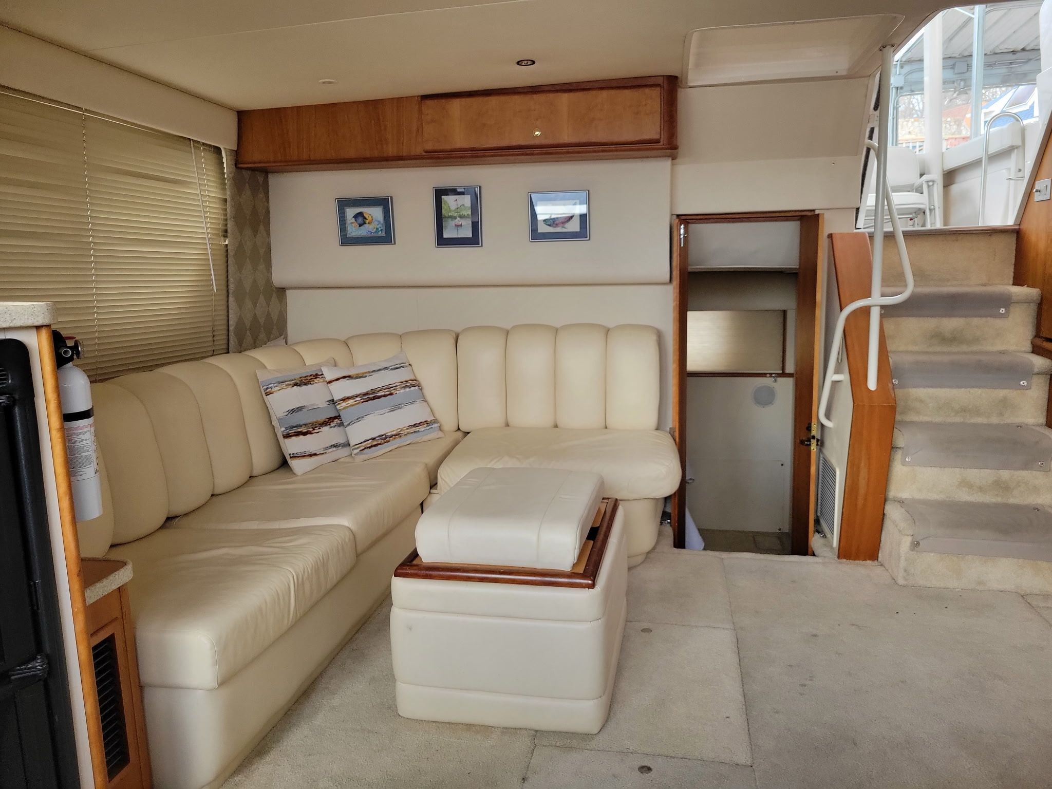 1999 Silverton 392 Motor Yacht - 25