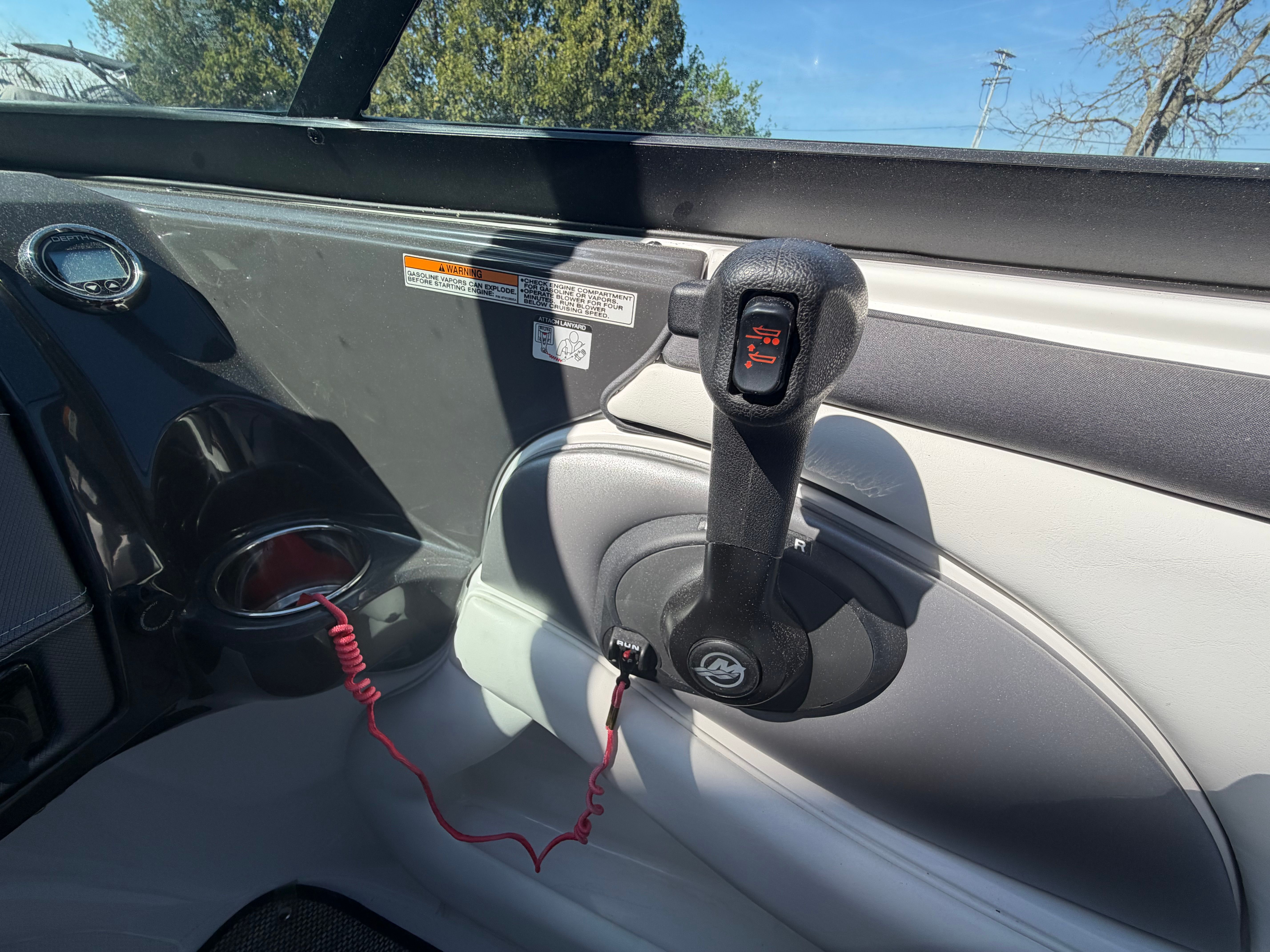 2019 Monterey 224FS - 26
