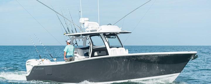 2026 Sportsman Open 322 Center Console