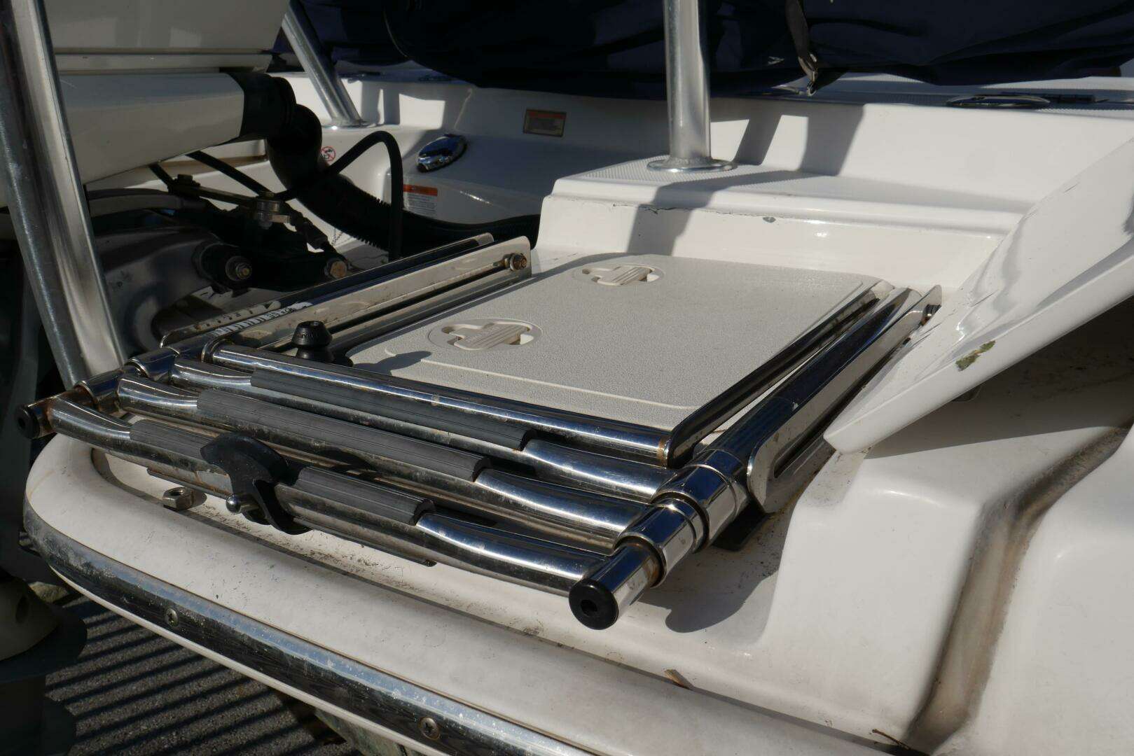 2020 Boston Whaler 210 Dauntless - Image 7