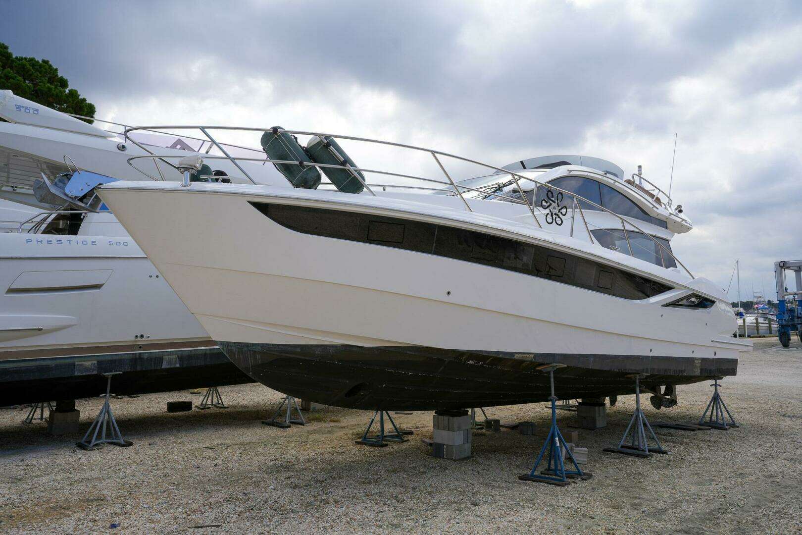 2017 Galeon 43 SKY - Image 3