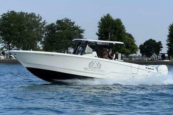 2022 Wellcraft 352 Fisherman