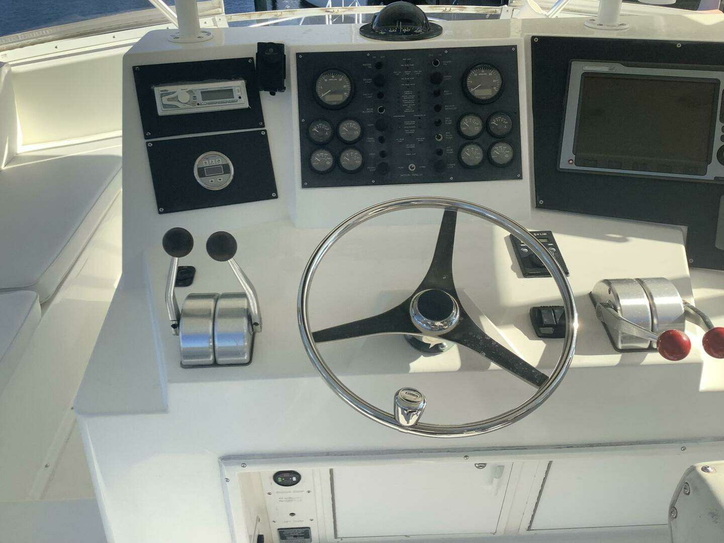 1994 Viking 50' Convertible Sportfish - Image 5