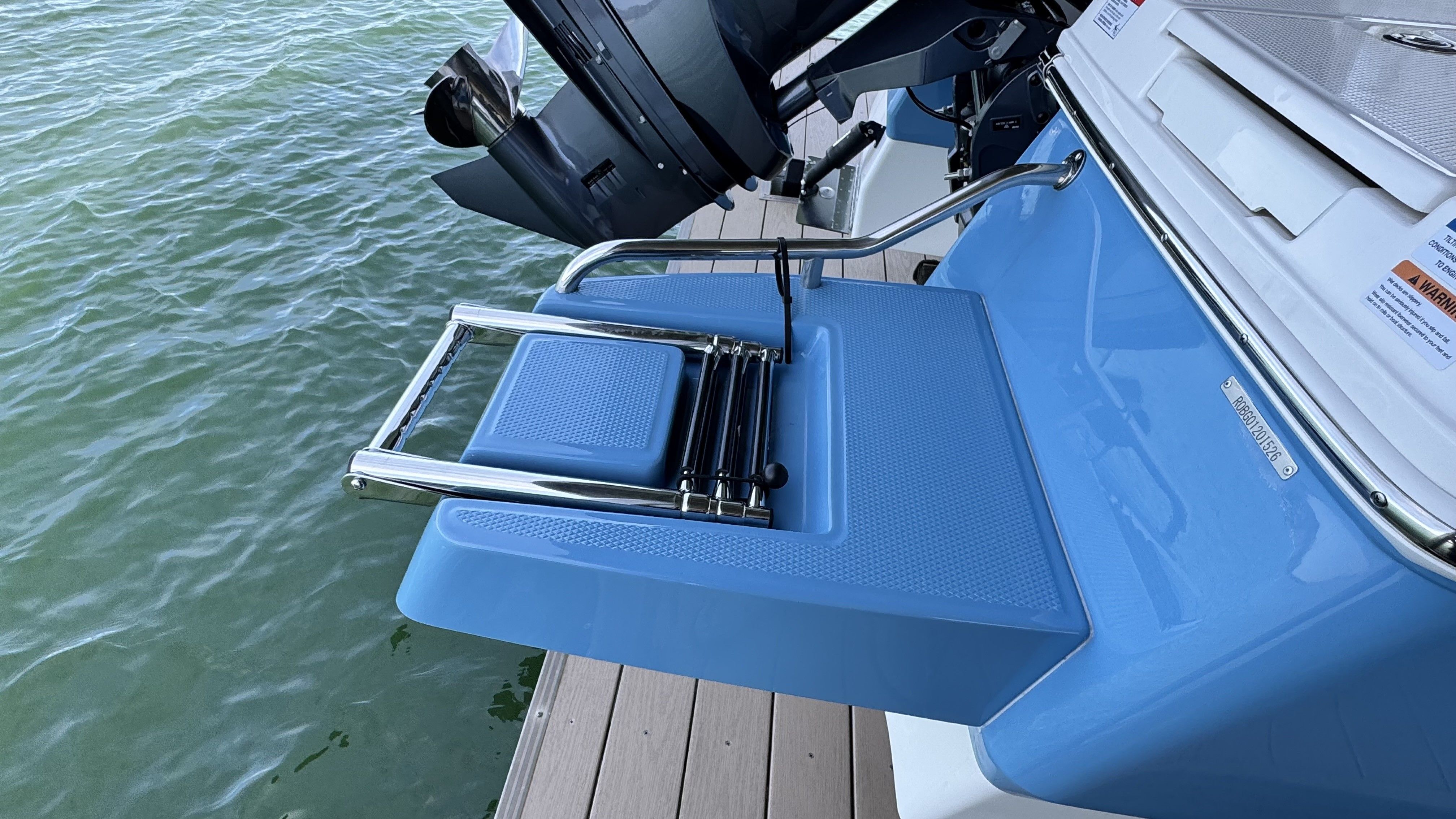2026 Robalo 226 - 15