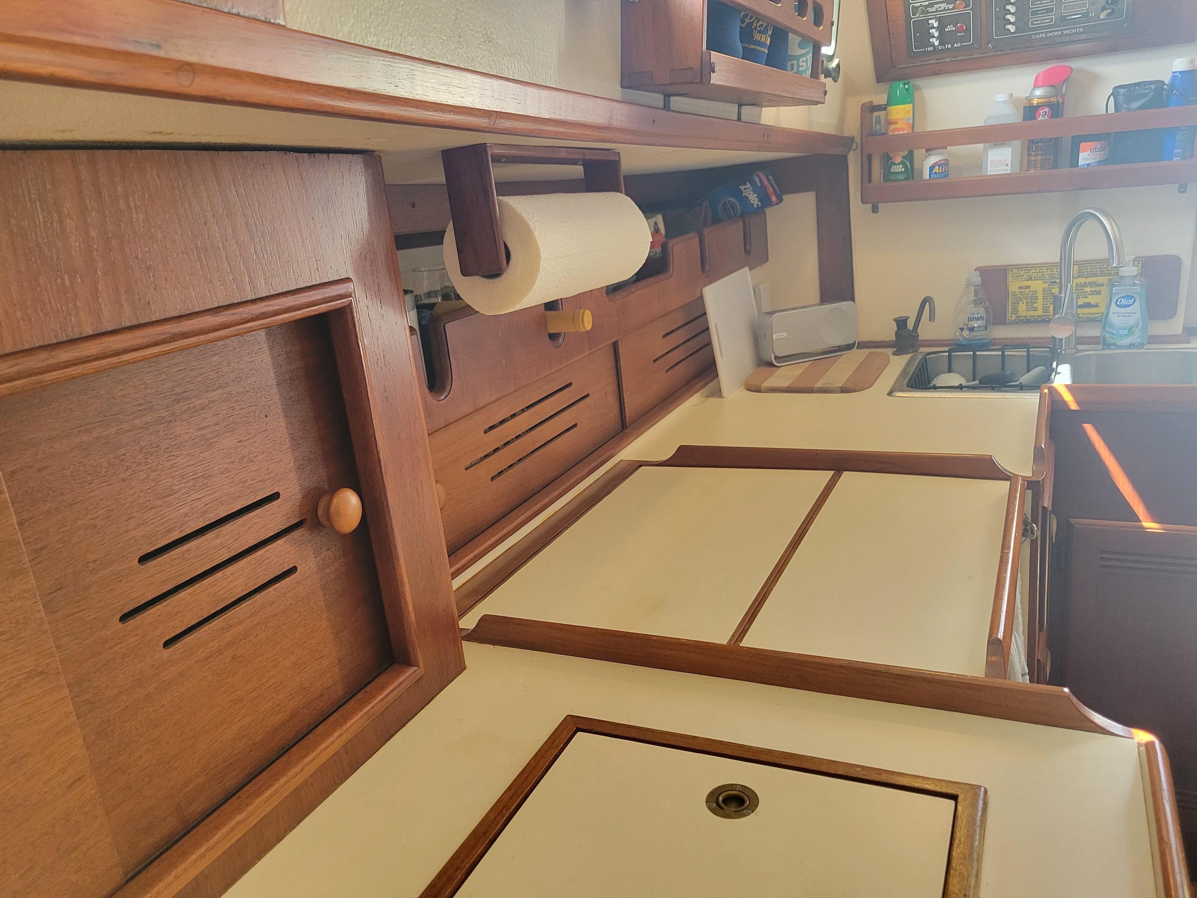 1989 Cape Dory MS300 - 31