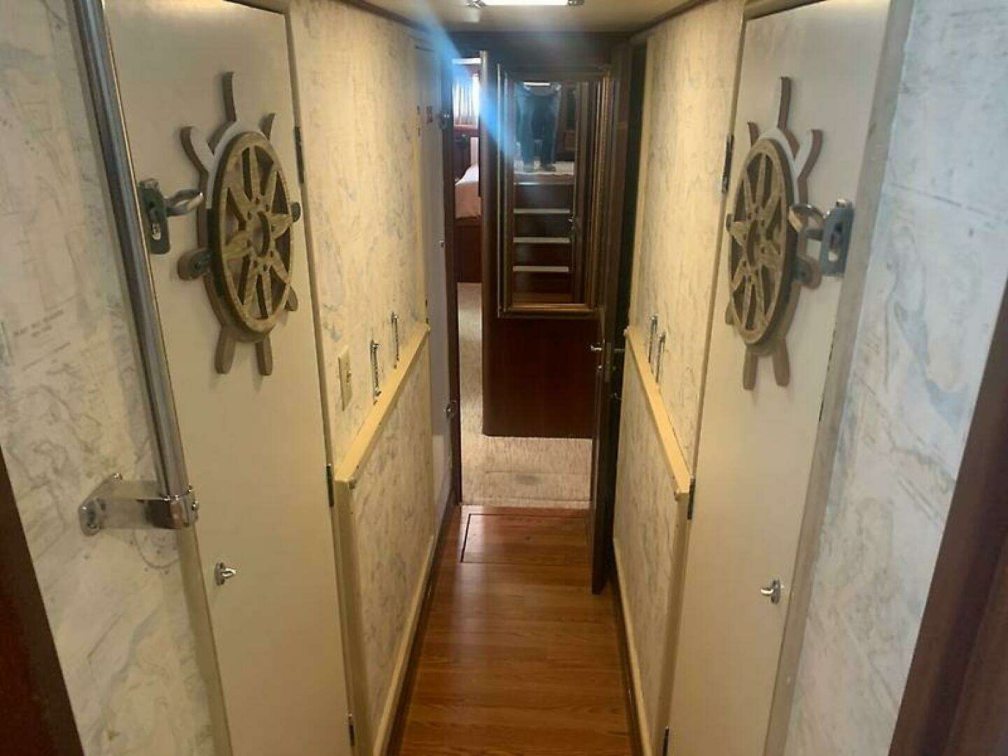 1984 Hatteras 53 - Image 40