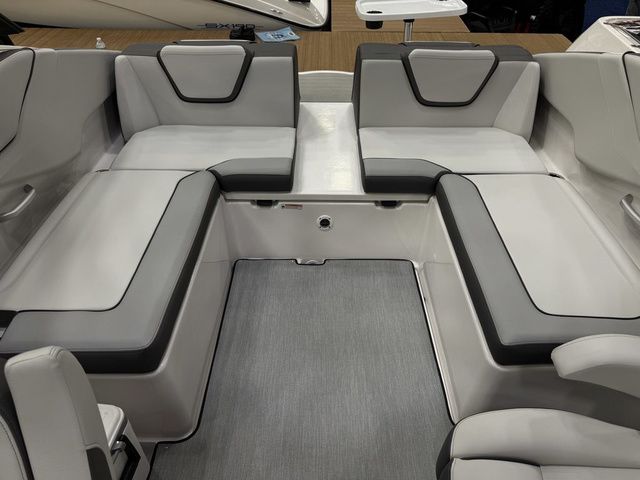 2026 Yamaha Boats AR250 - 9