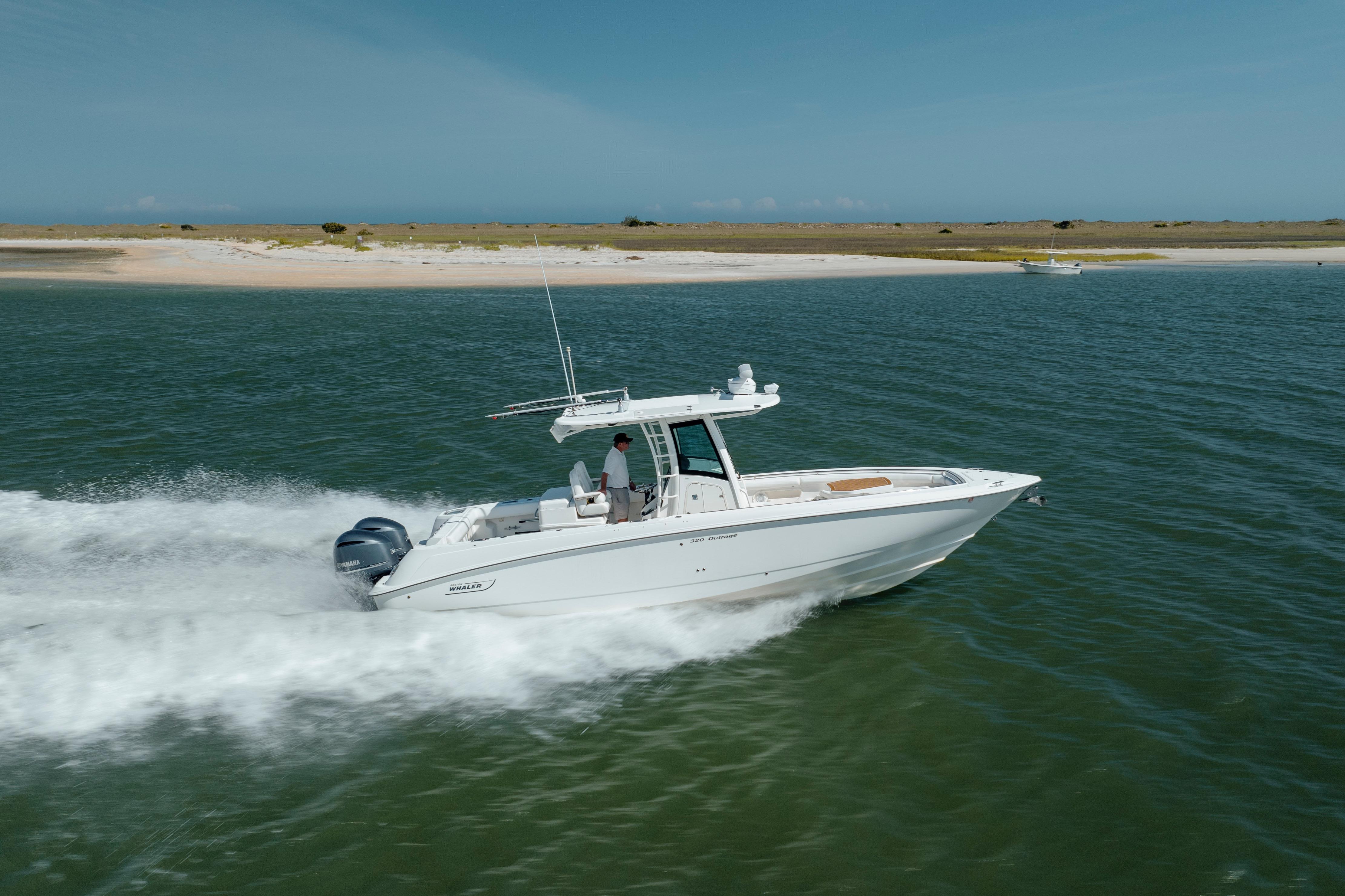 2013 Boston Whaler 320 Outrage