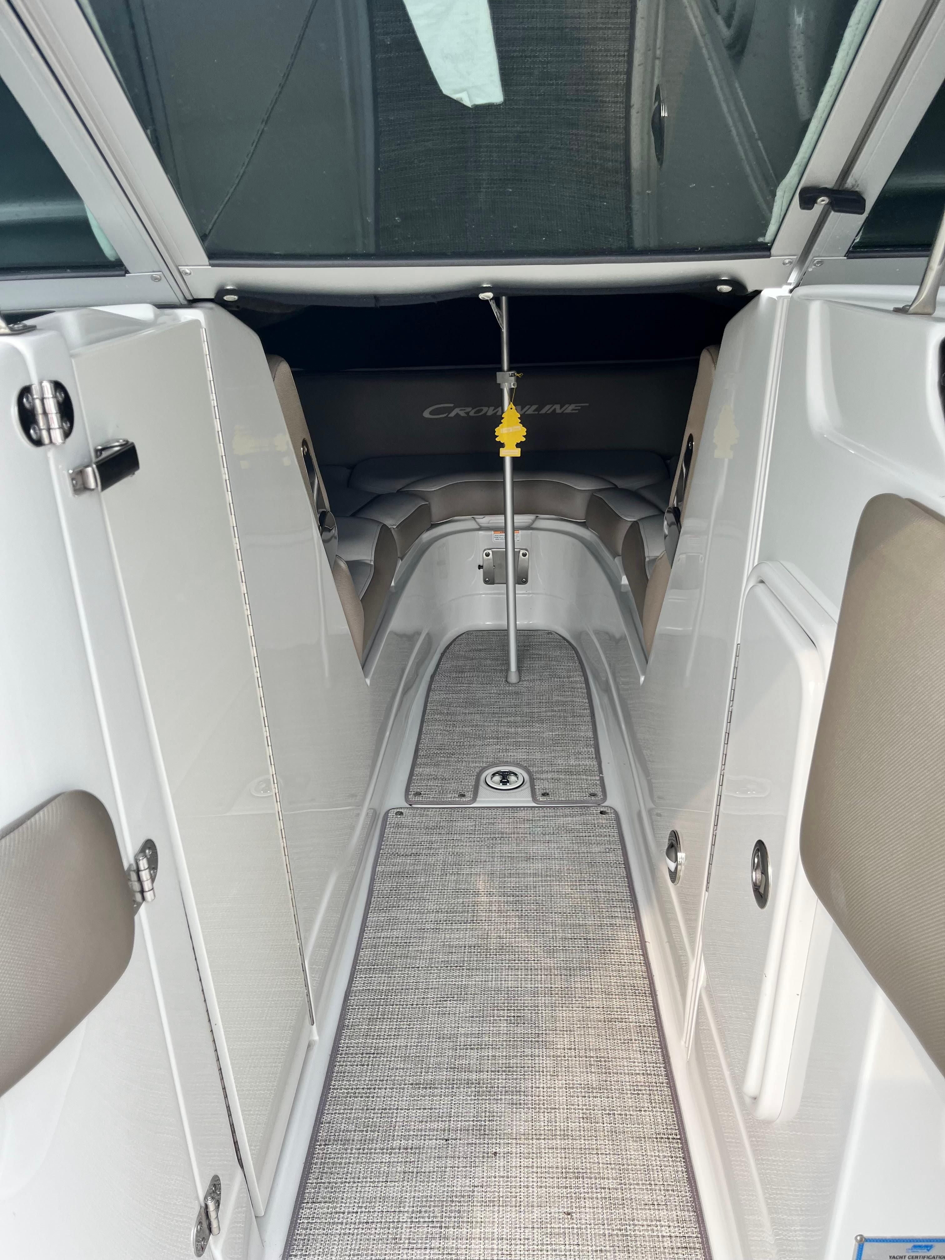 Interior of the 2019 Crownline E 285