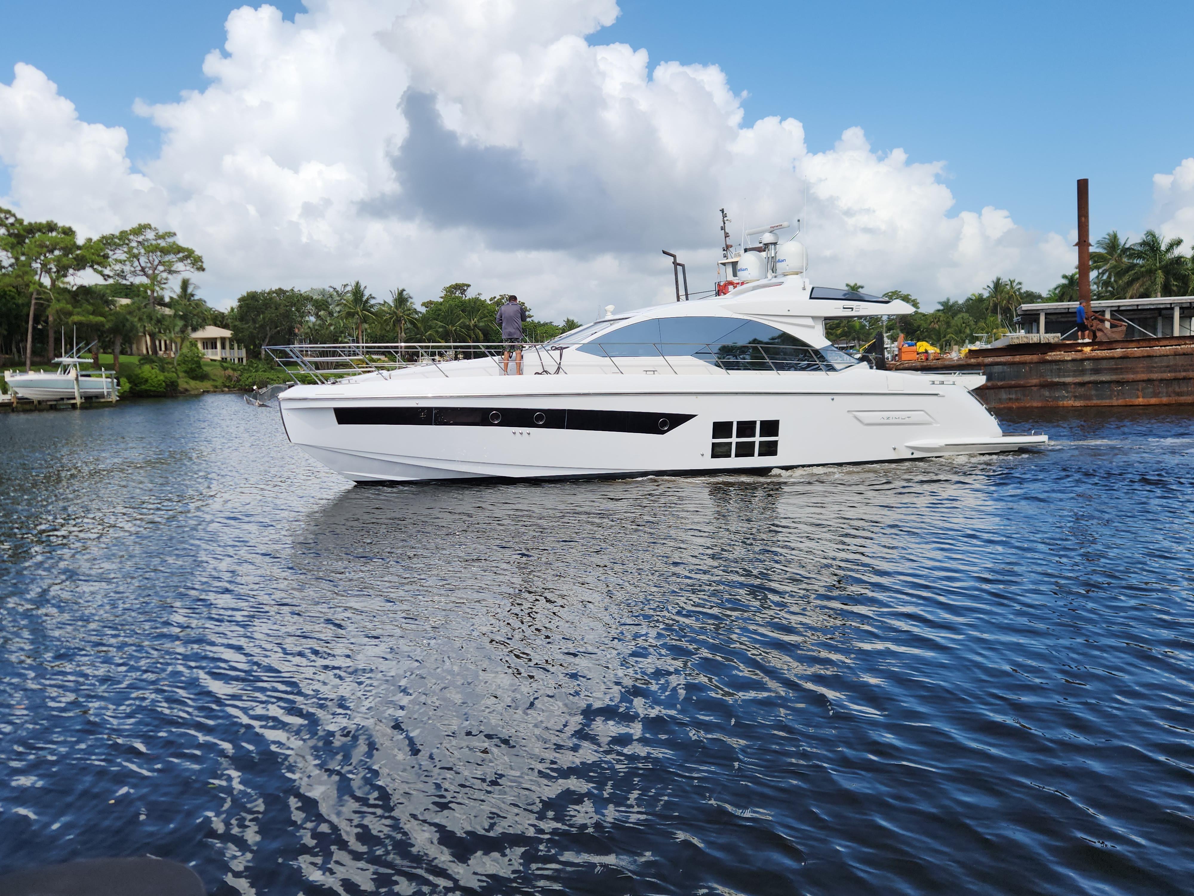 2019 Azimut S6