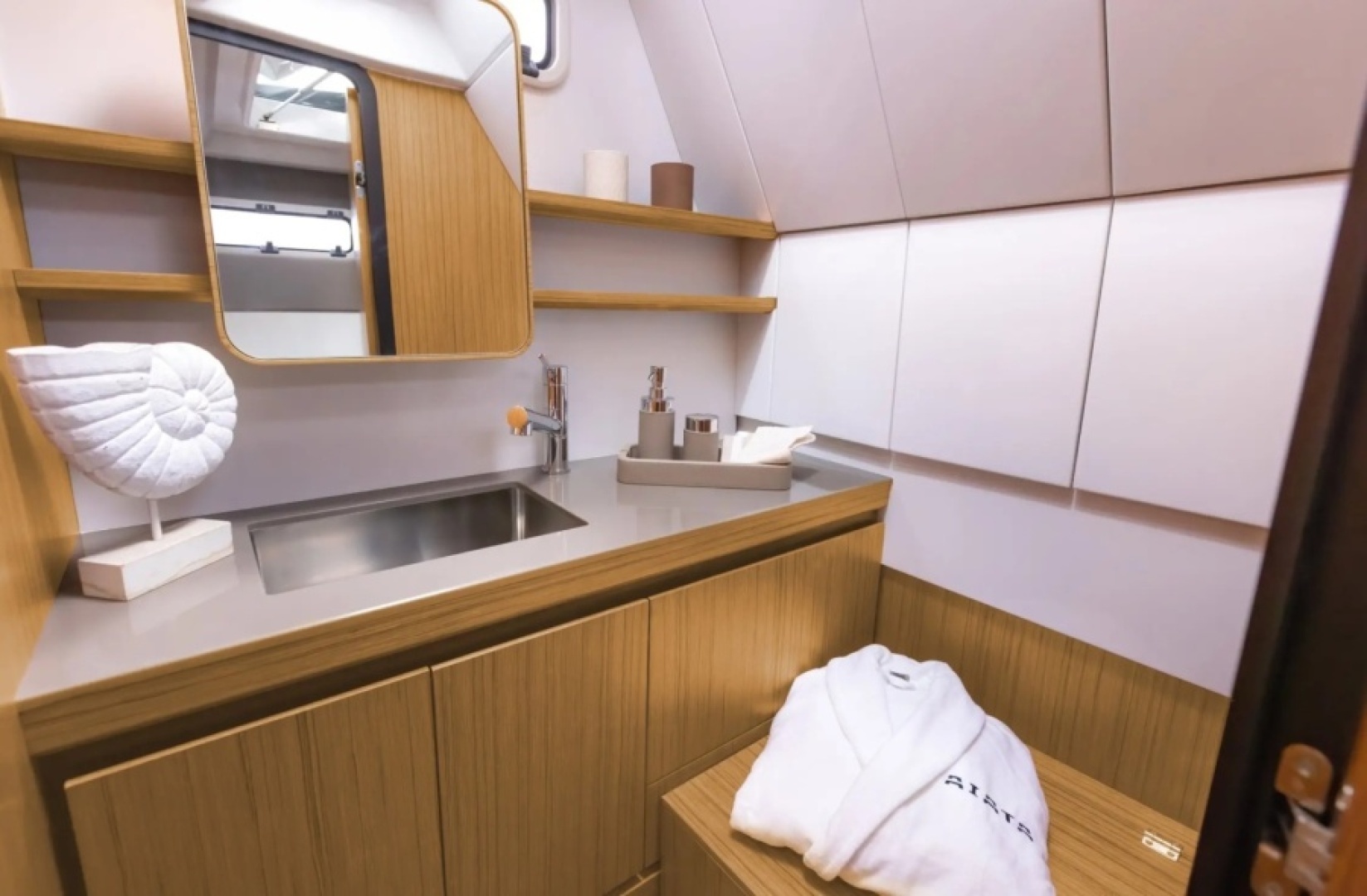 2026 Other AIATA Wayfinder 38 Cabin - Image 18