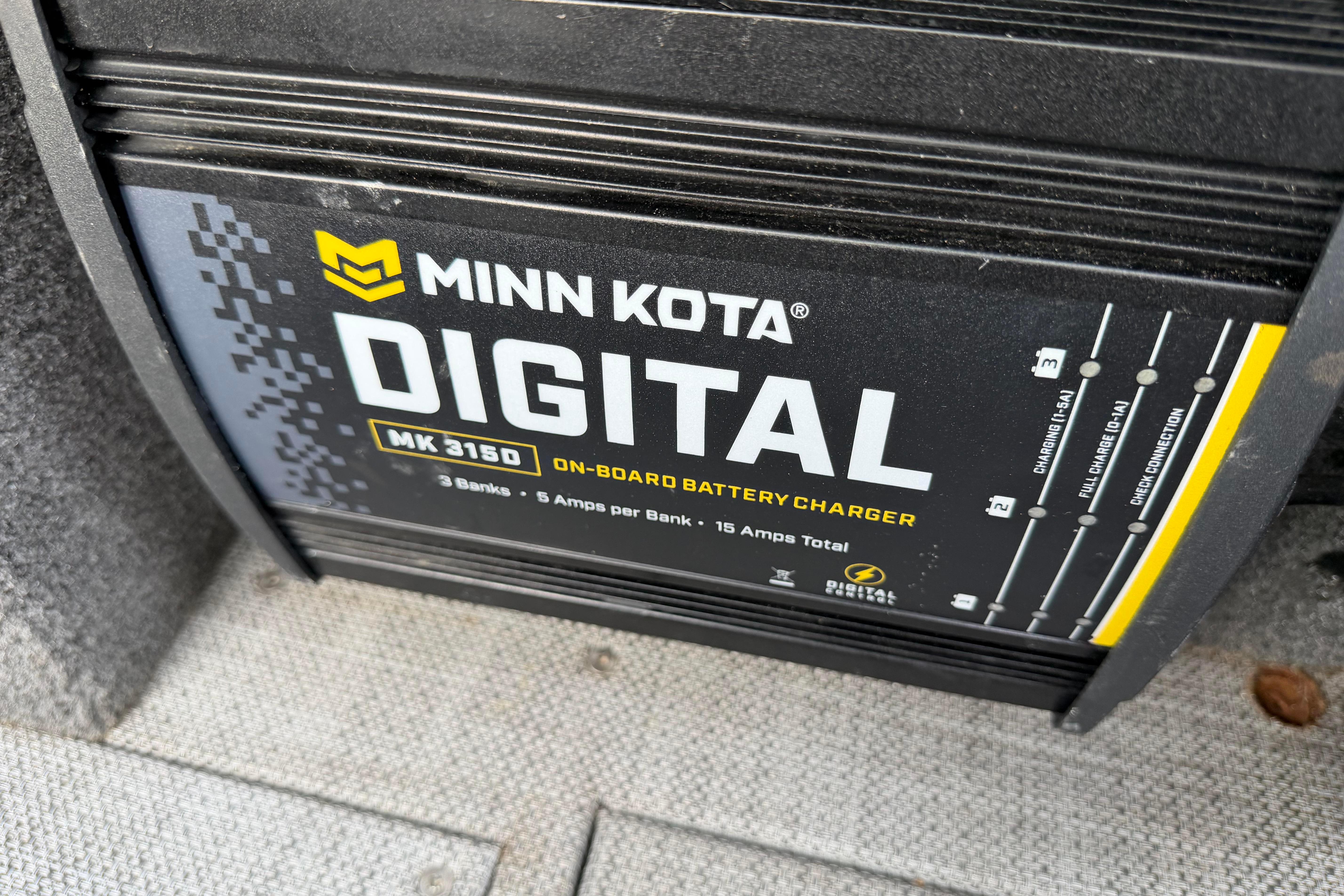 Minn Kota MK 315D digital on-board battery charger on 2019 Alumacraft Trophy 205.