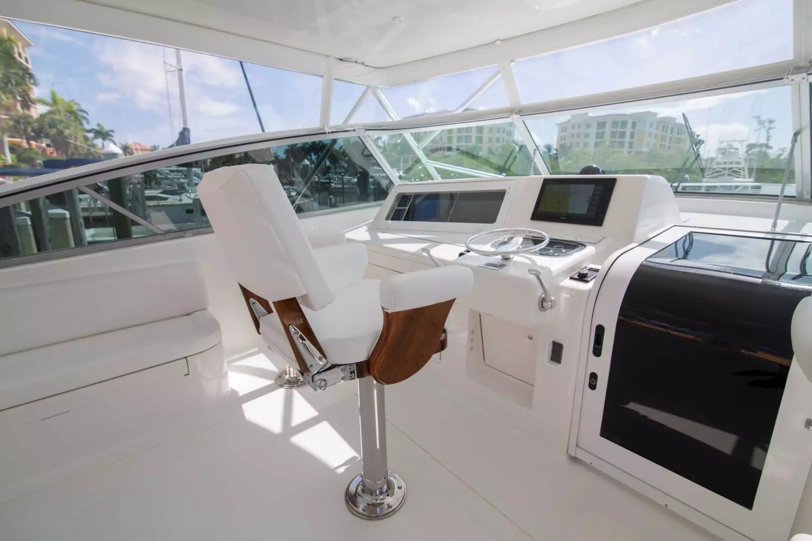 2001 Viking 50 Express - Image 23