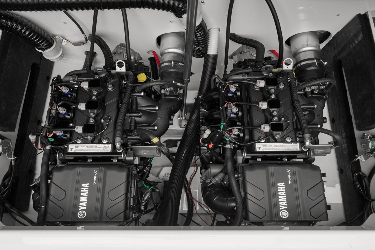 2026 Yamaha Boats AR220 - 31