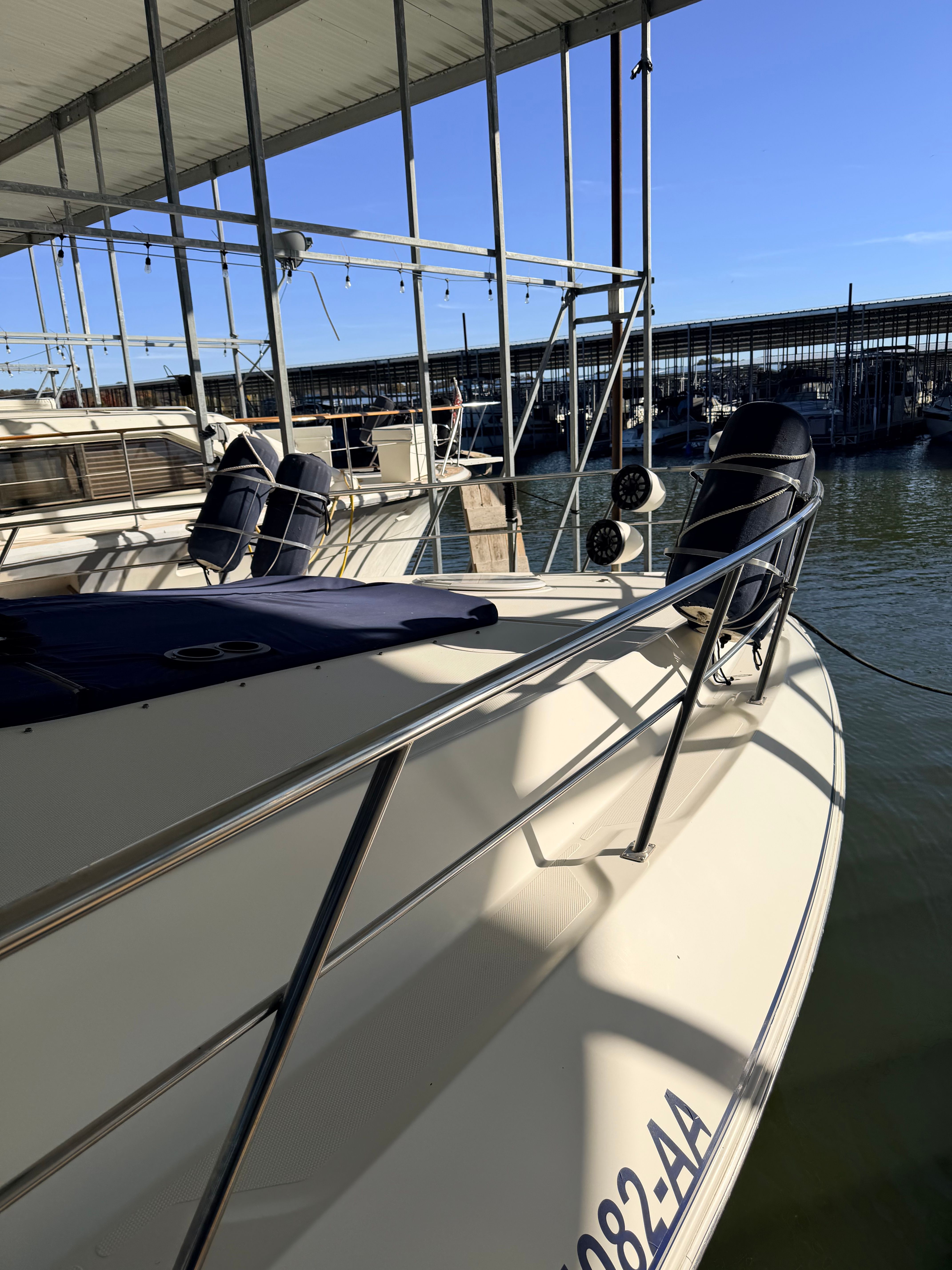 2006 Cruisers Yachts 460 Express - 44