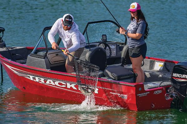 2026 Tracker Pro Guide V-16 WT - 55