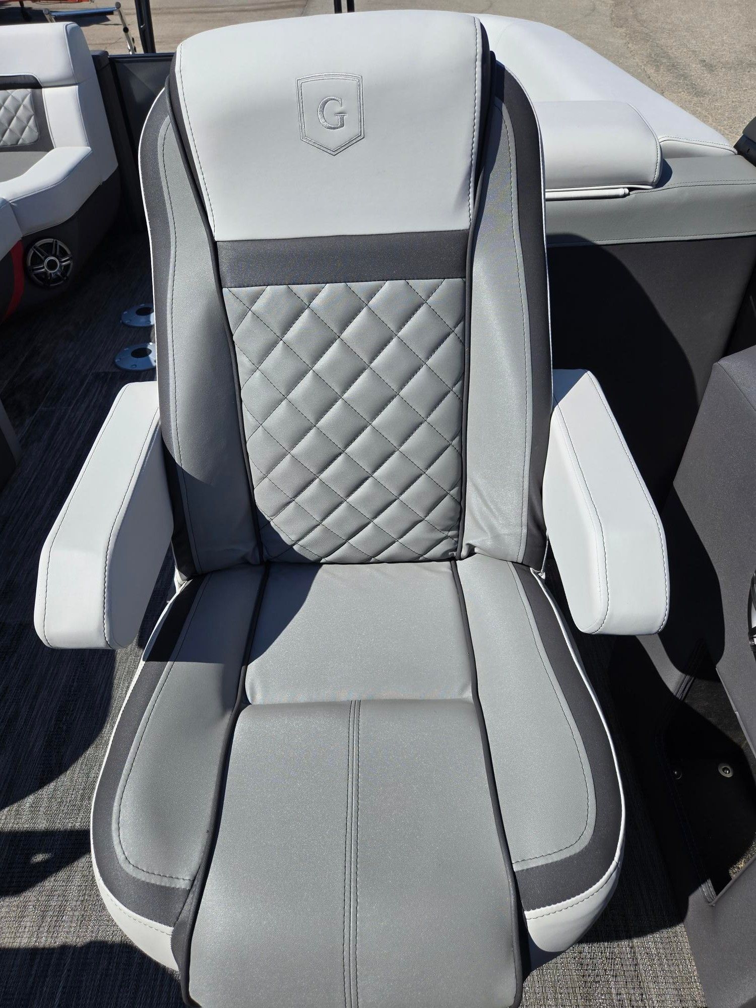 2026 AquaPatio 255 SBC - 13
