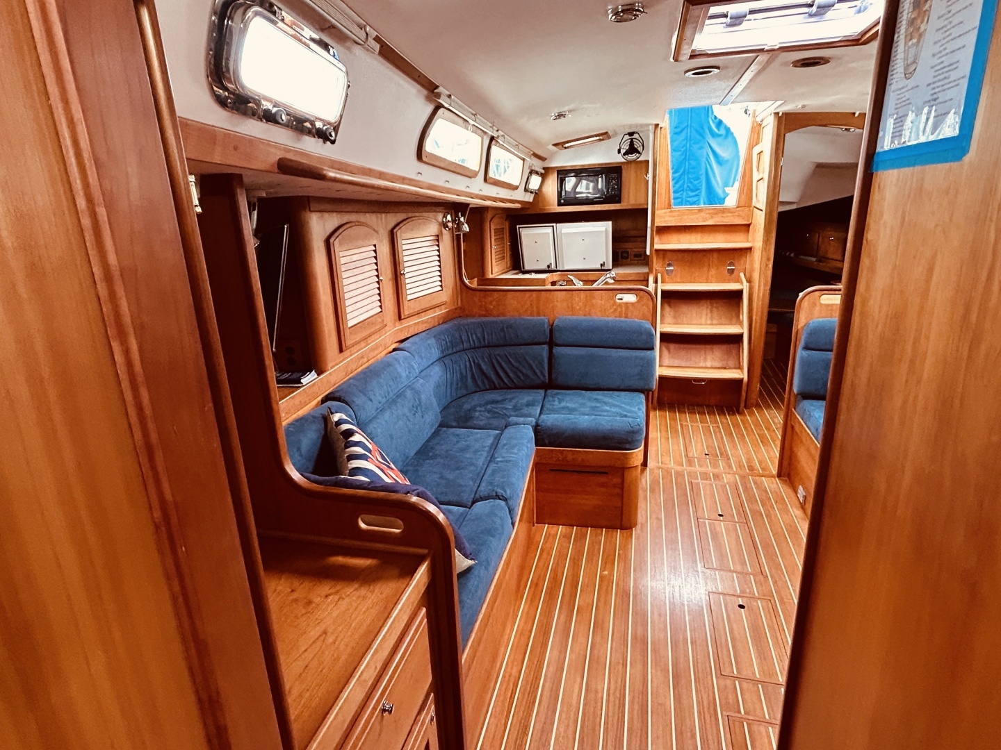 2004 Sabre 426 - Image 34